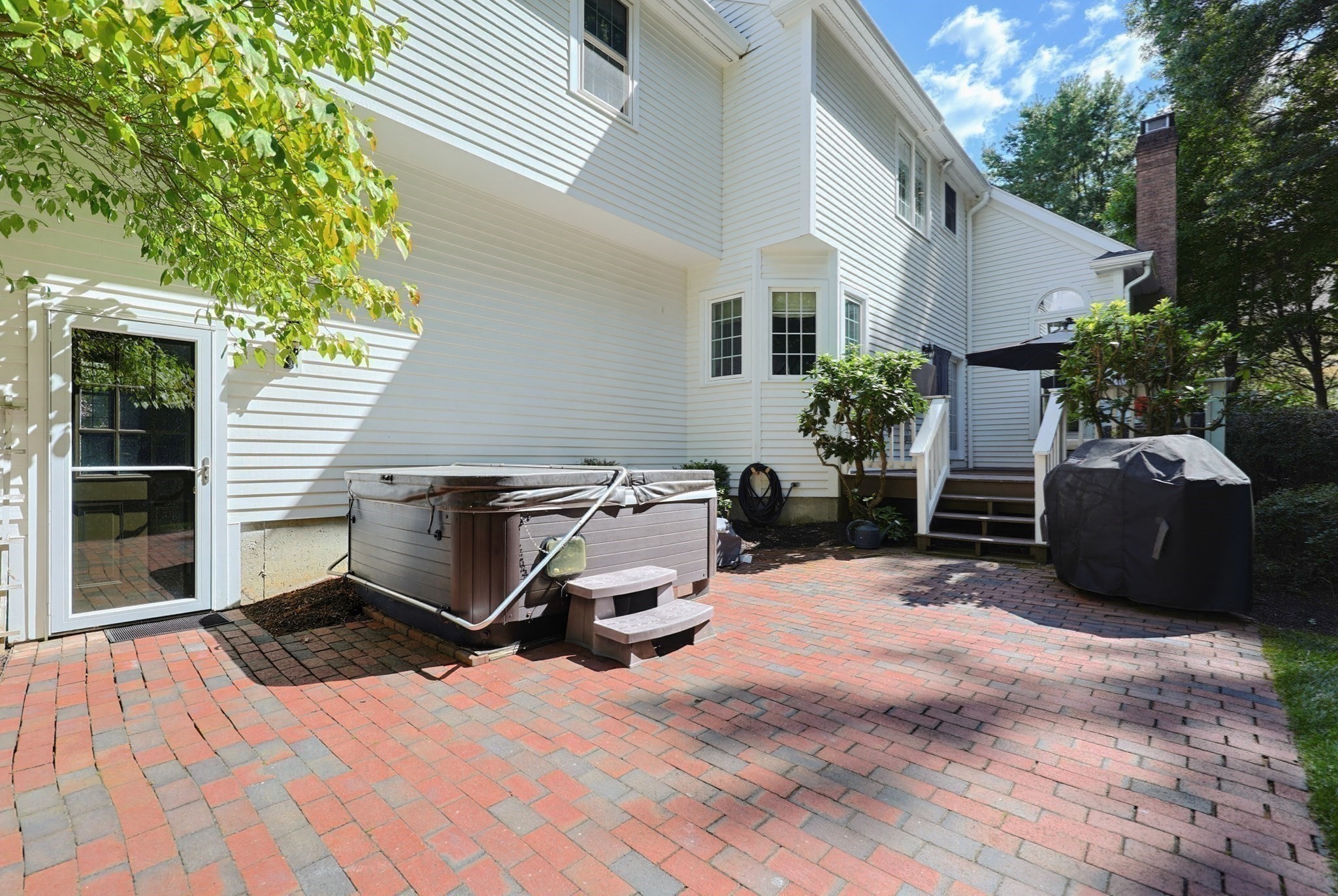 main property photo 36