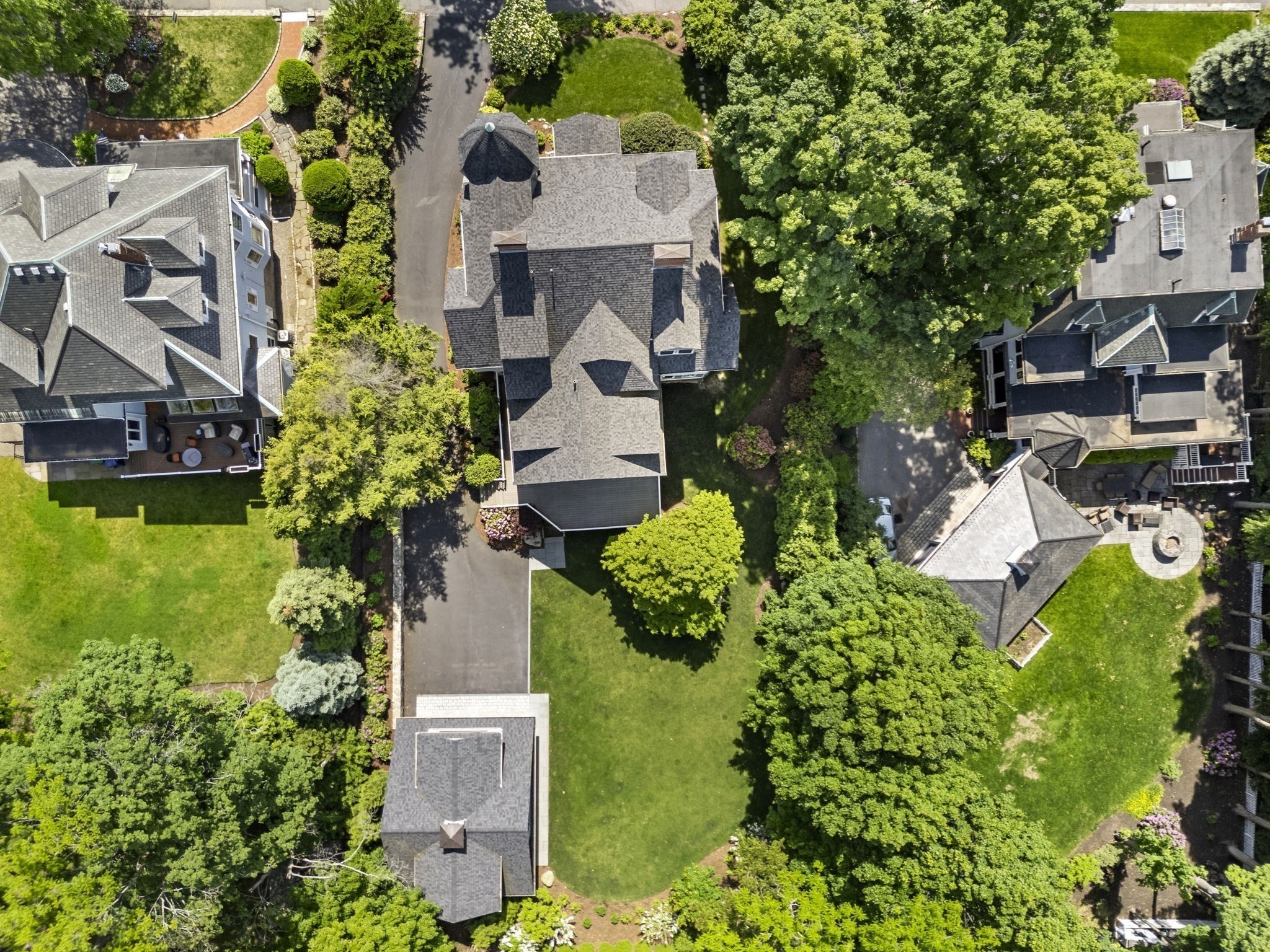main property photo 40