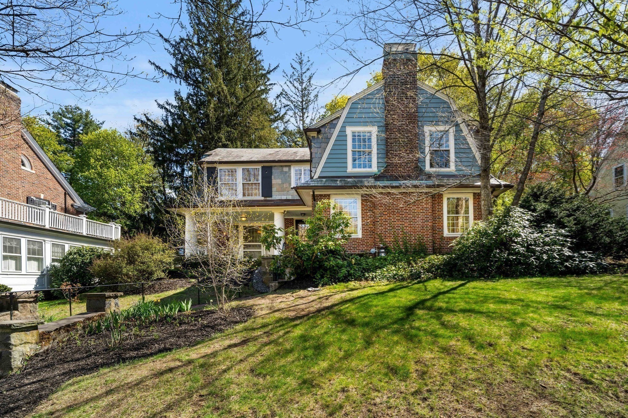 main property photo 32