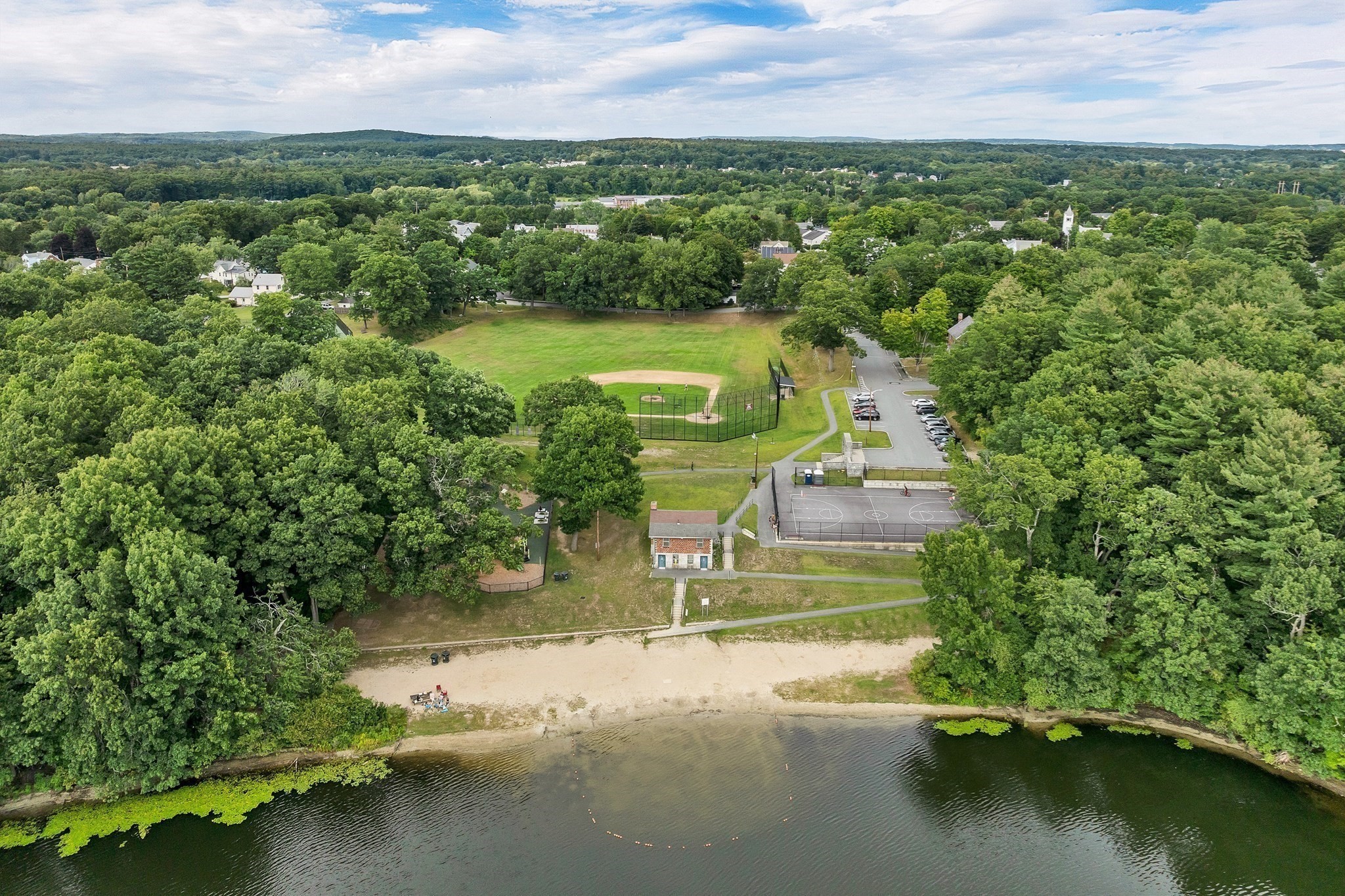 main property photo 39