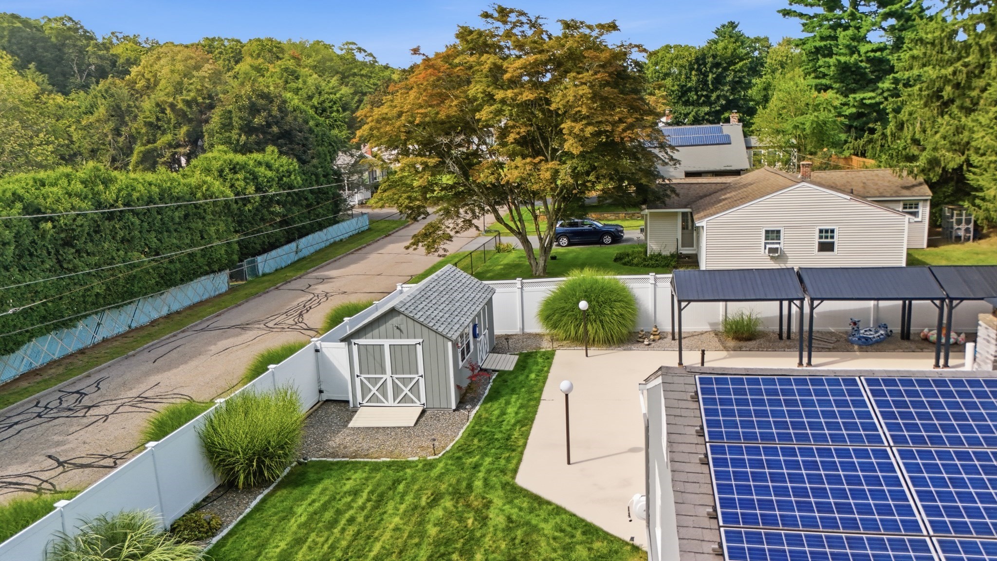 main property photo 36