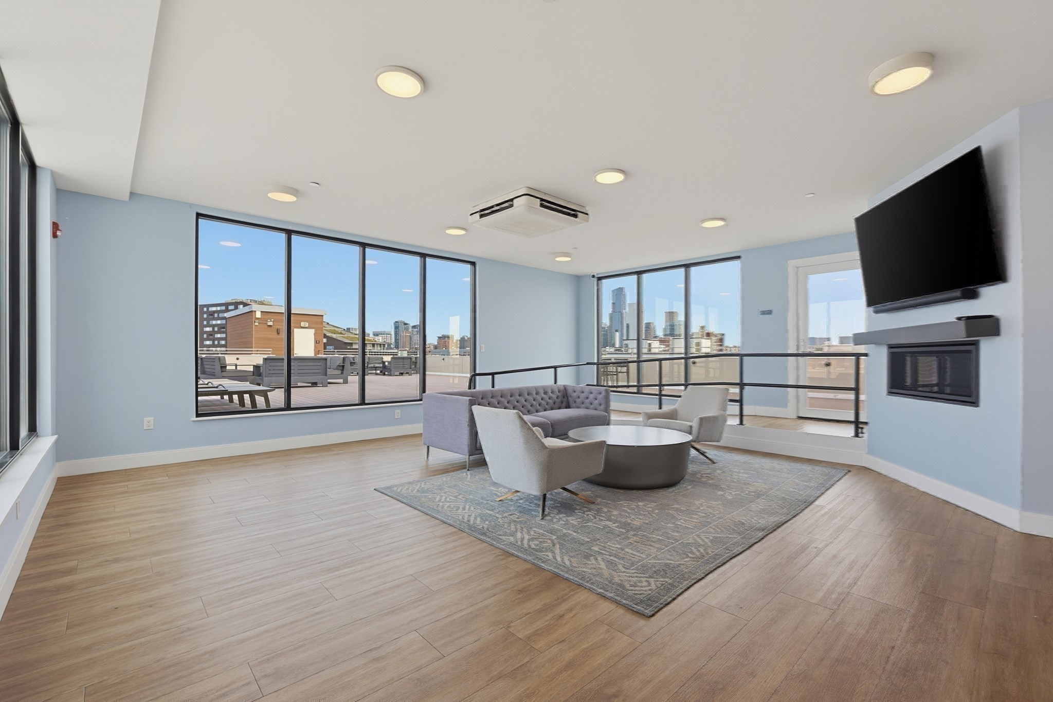 main property photo 23