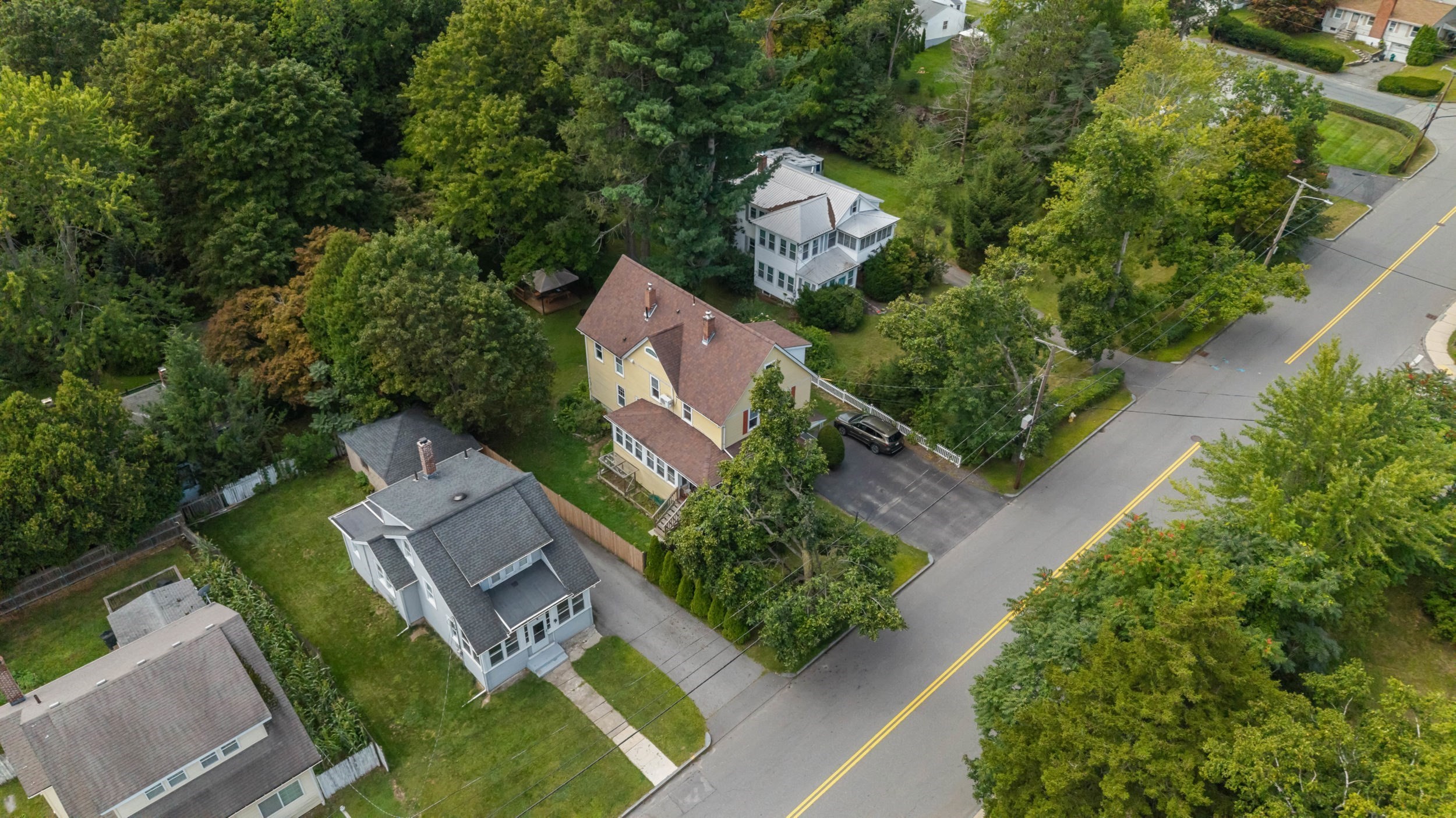 main property photo 41