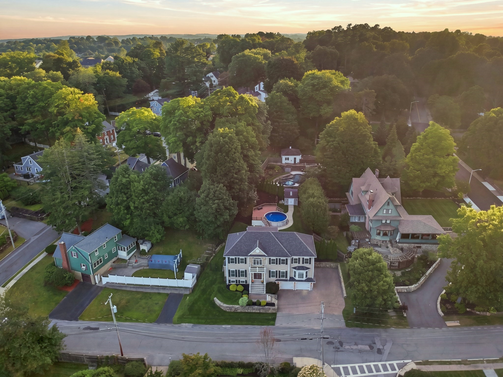 main property photo 3