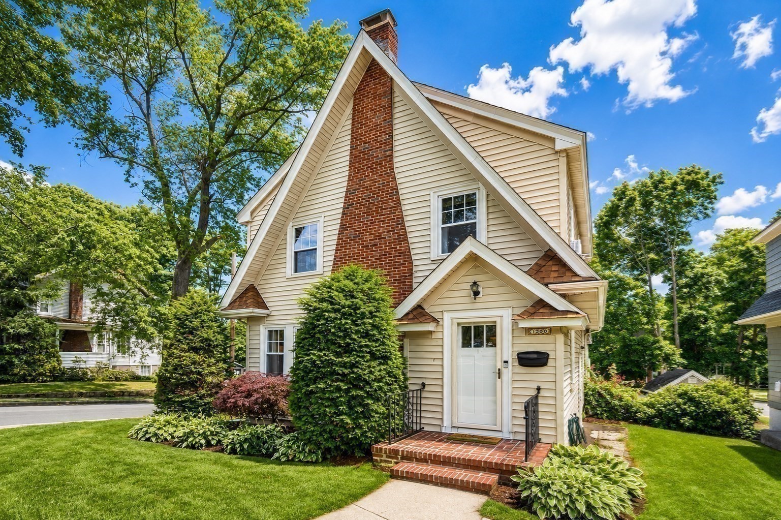 main property photo 24