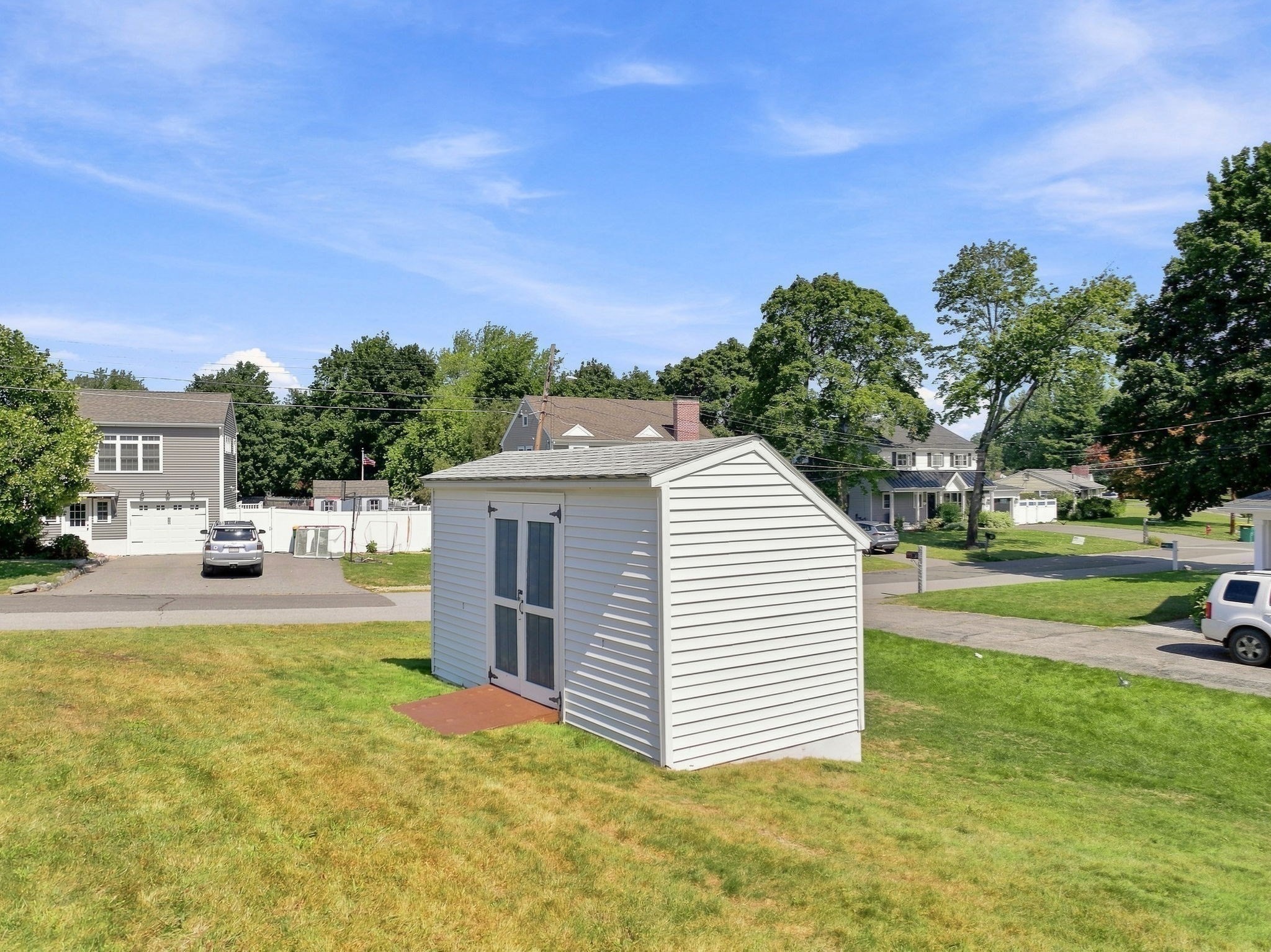main property photo 32
