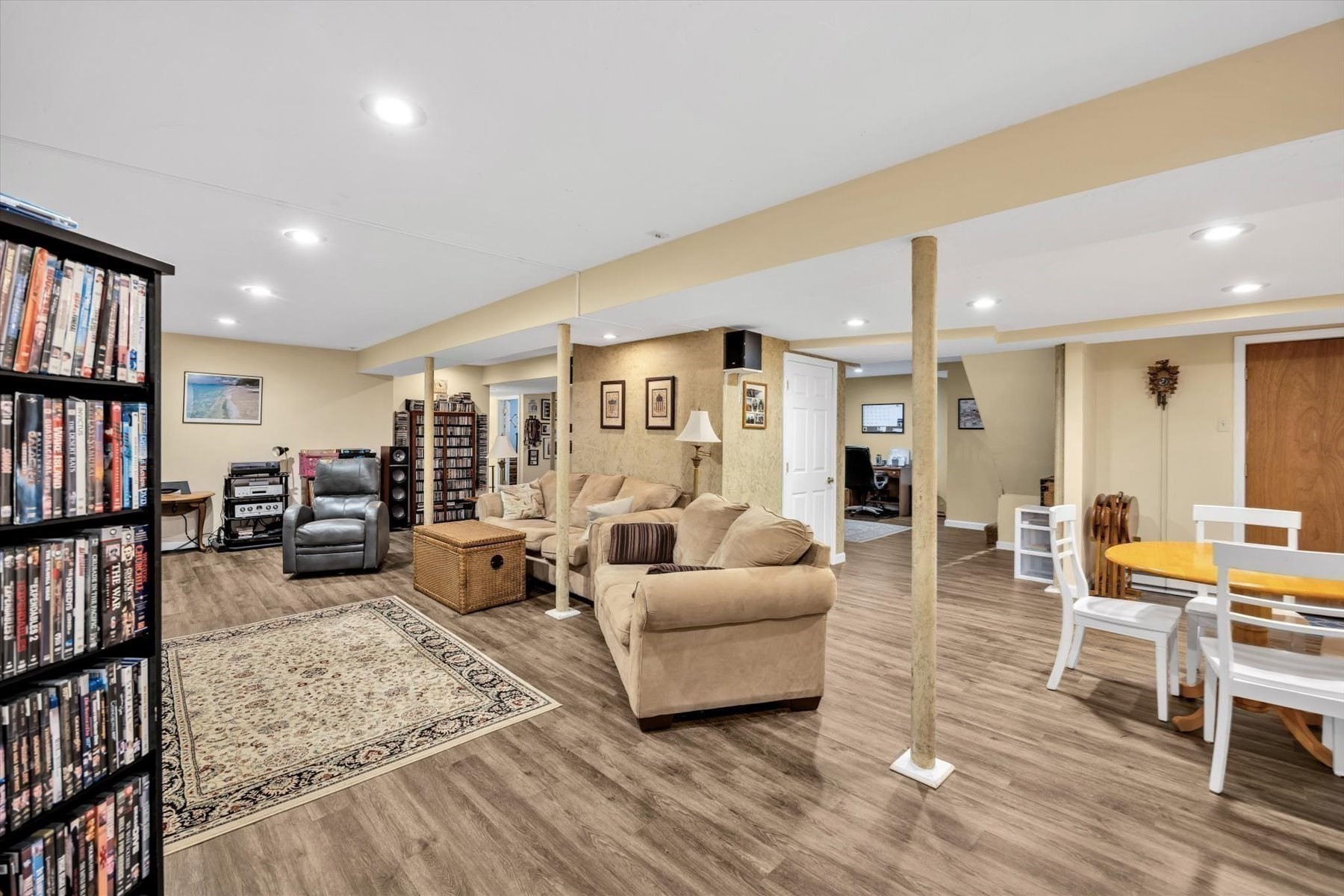 main property photo 32