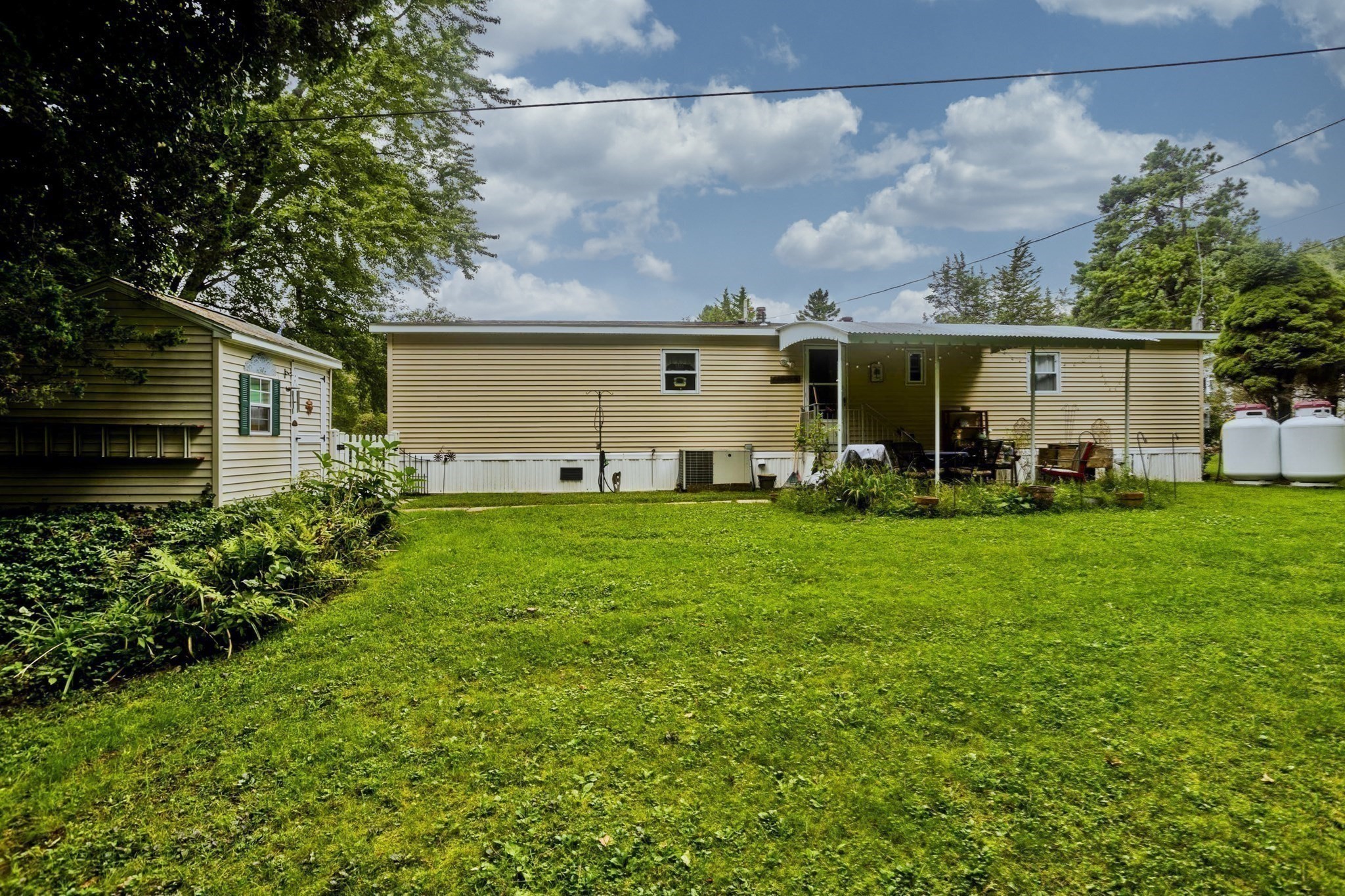 main property photo 28