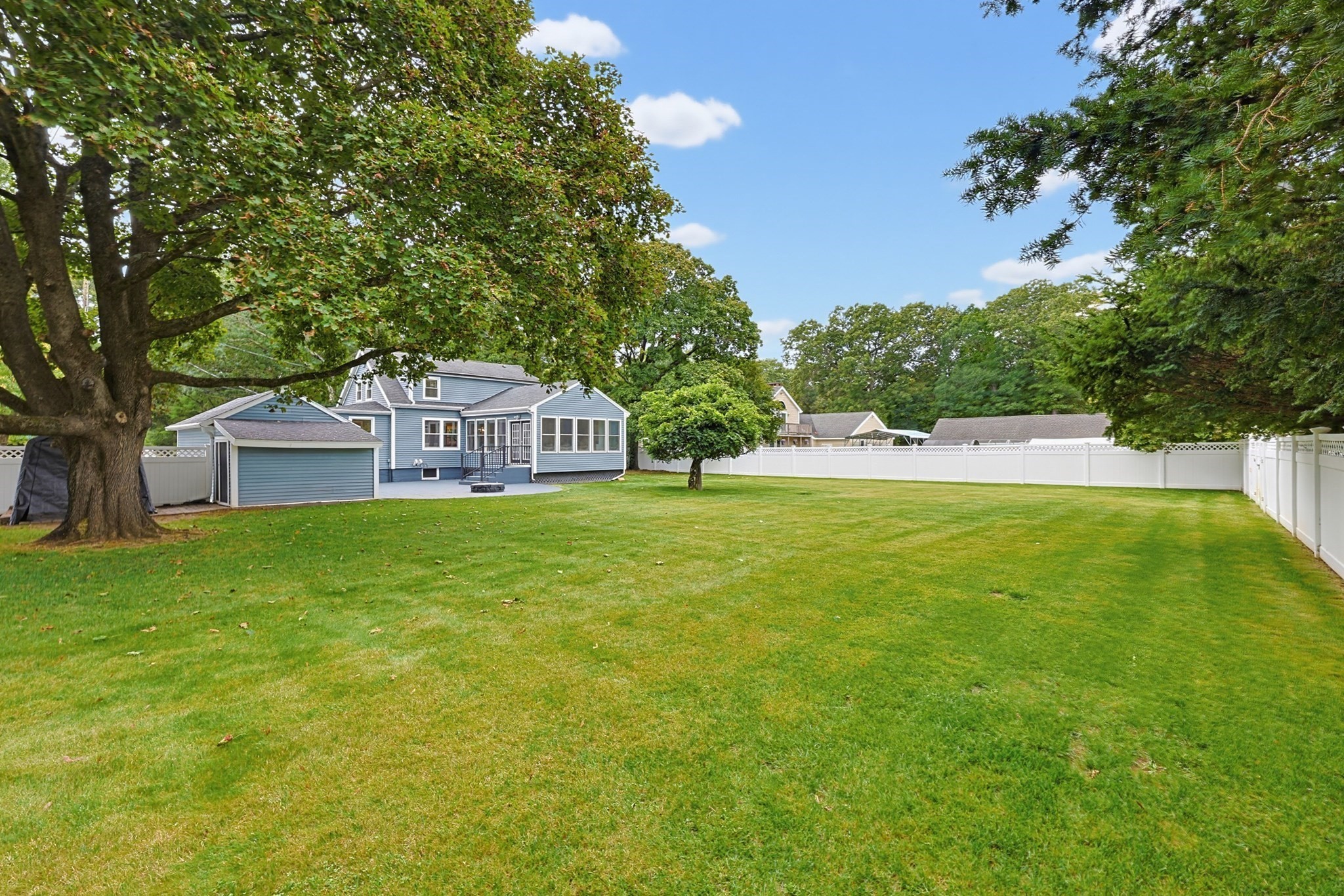 main property photo 33