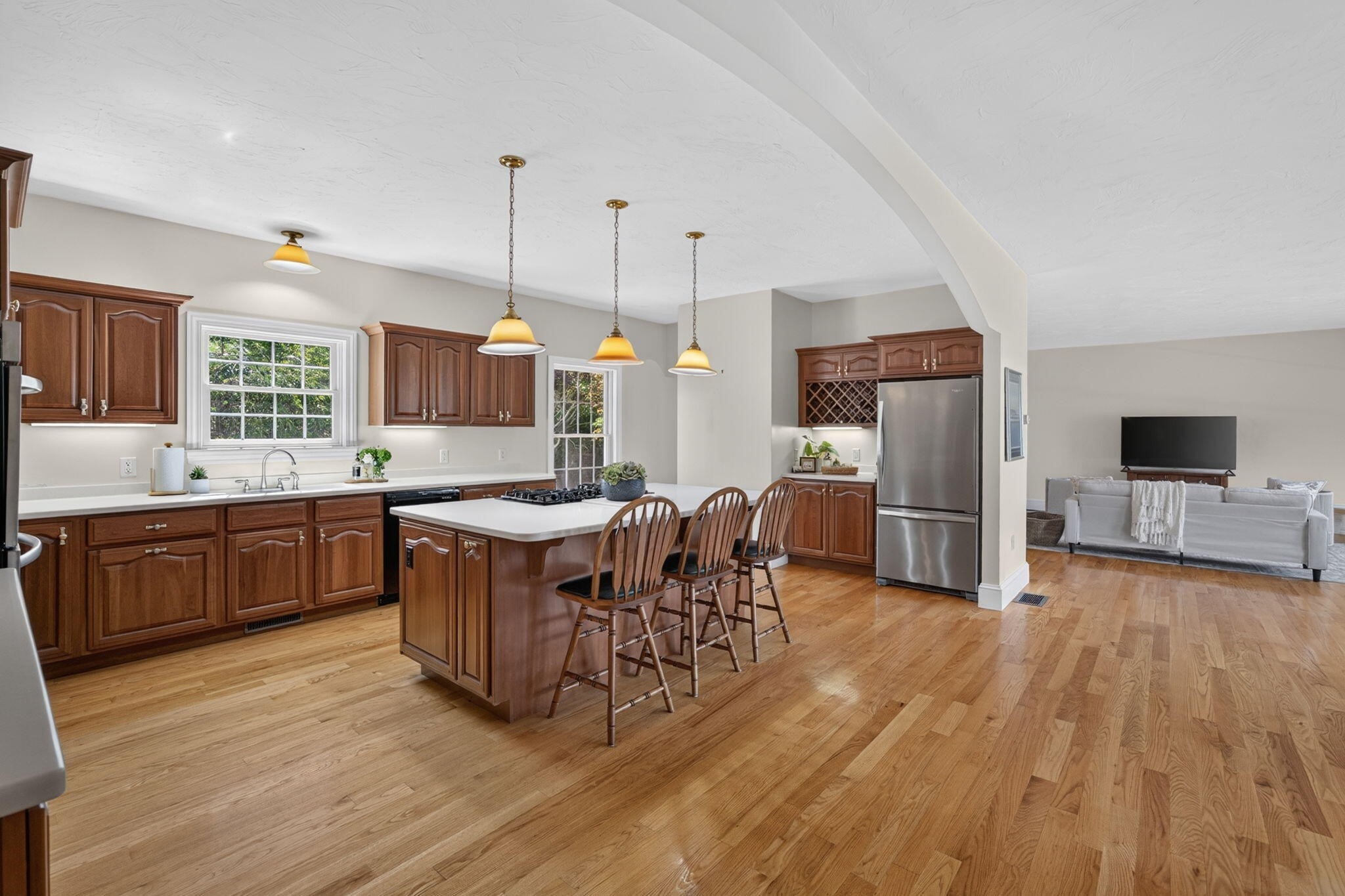 main property photo 28
