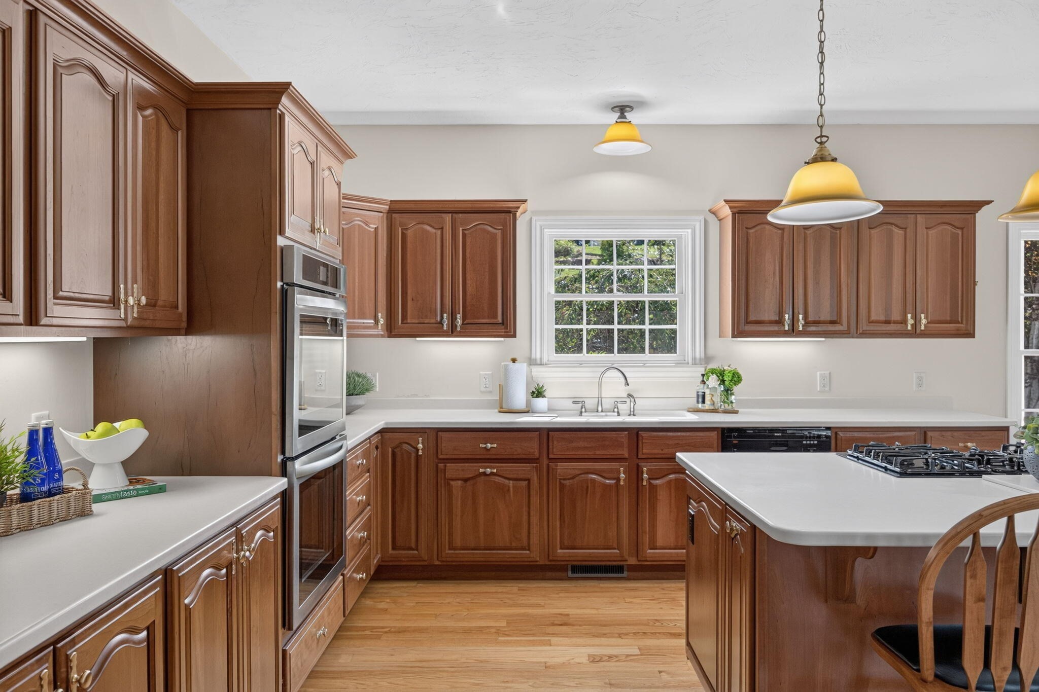 main property photo 30