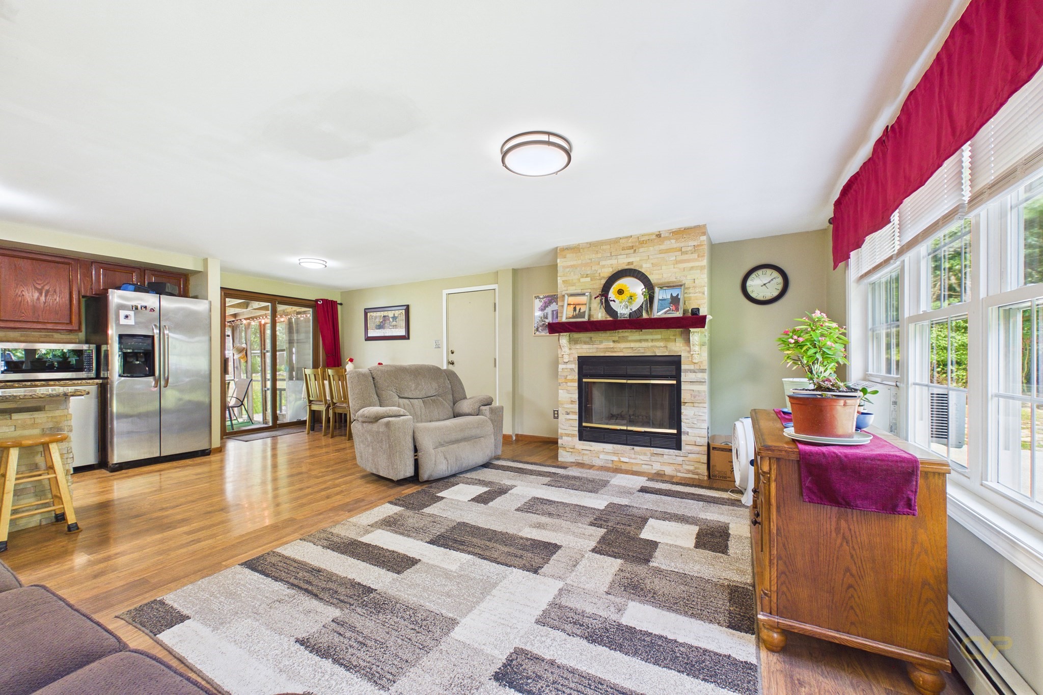 main property photo 5