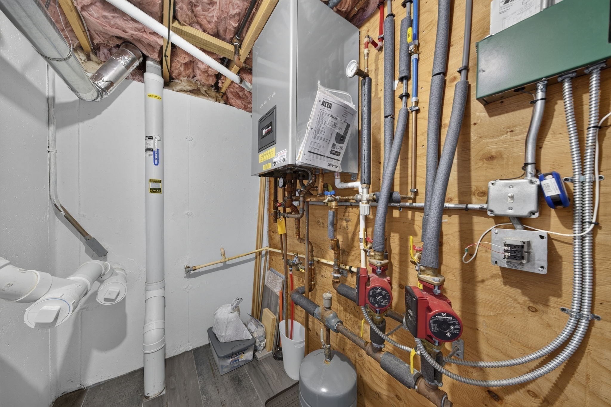 main property photo 19