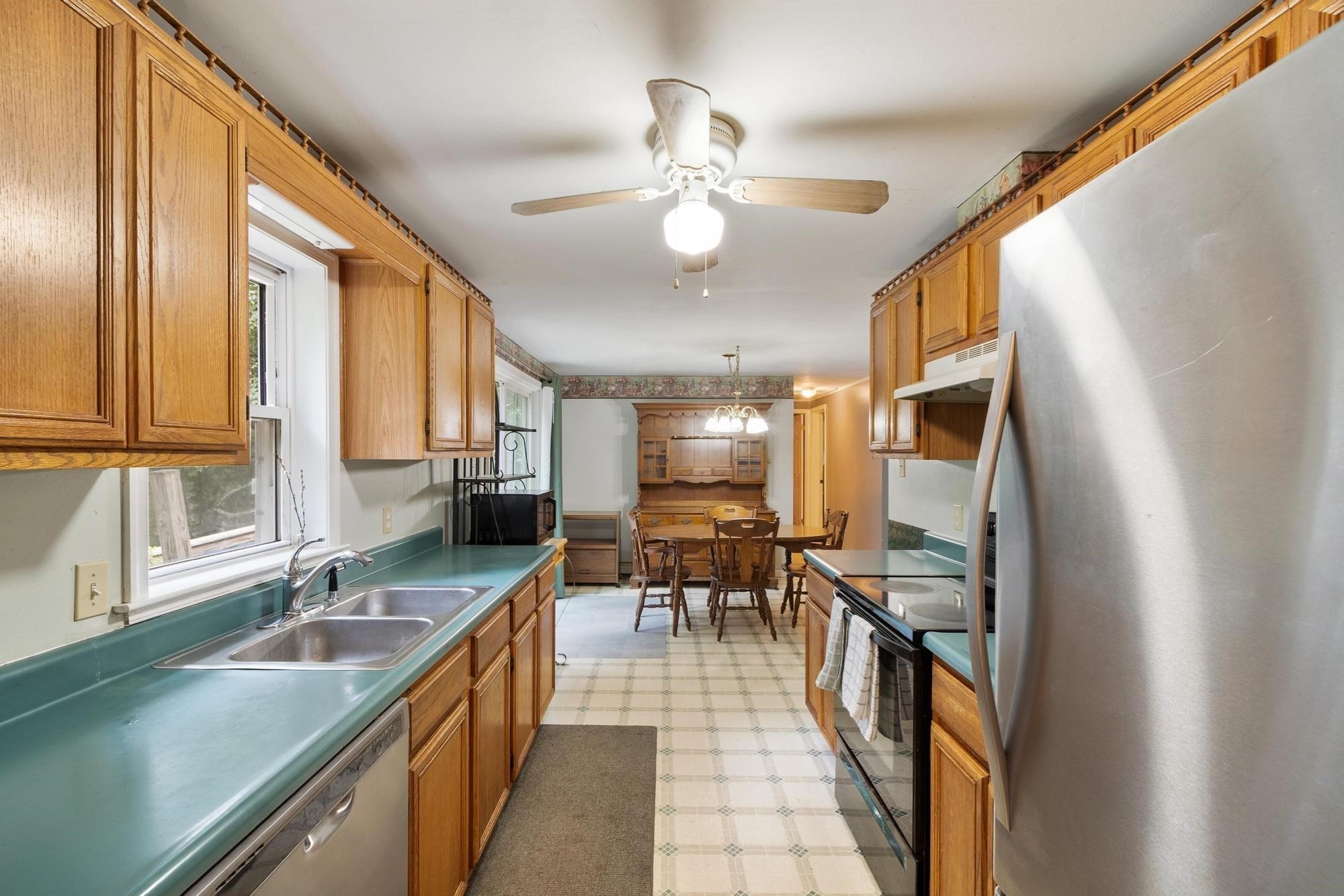 main property photo 14