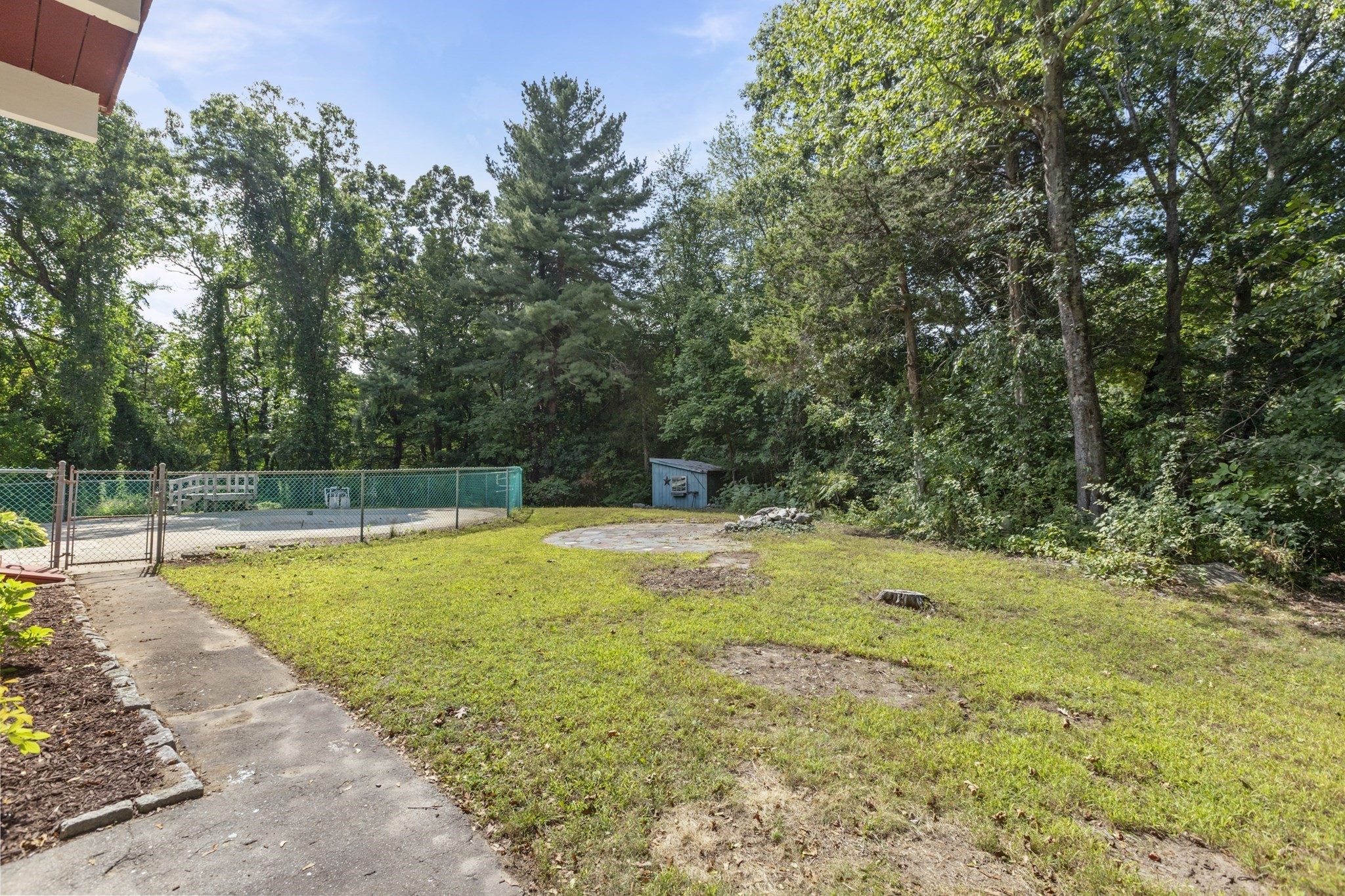 main property photo 35