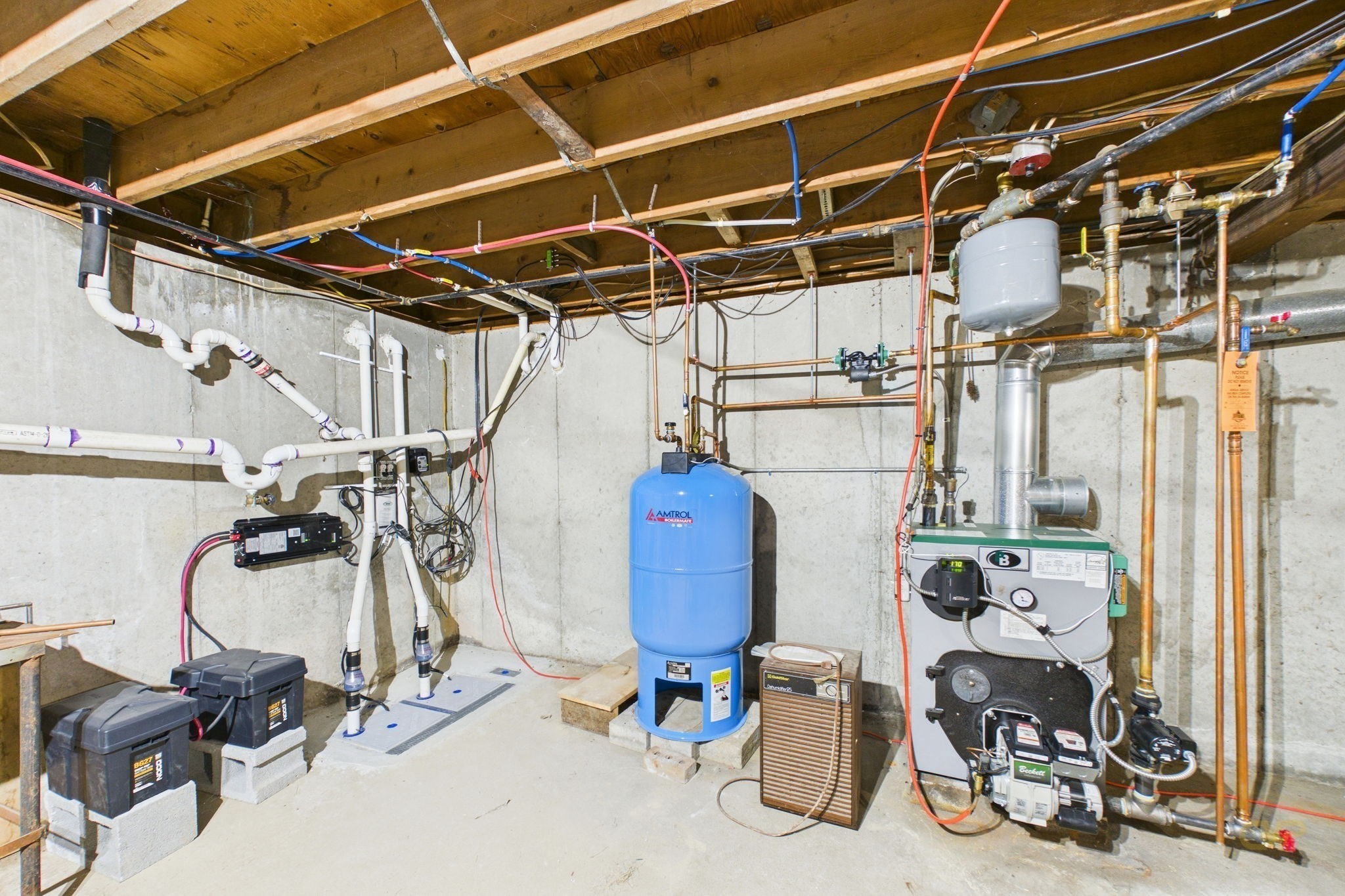main property photo 19