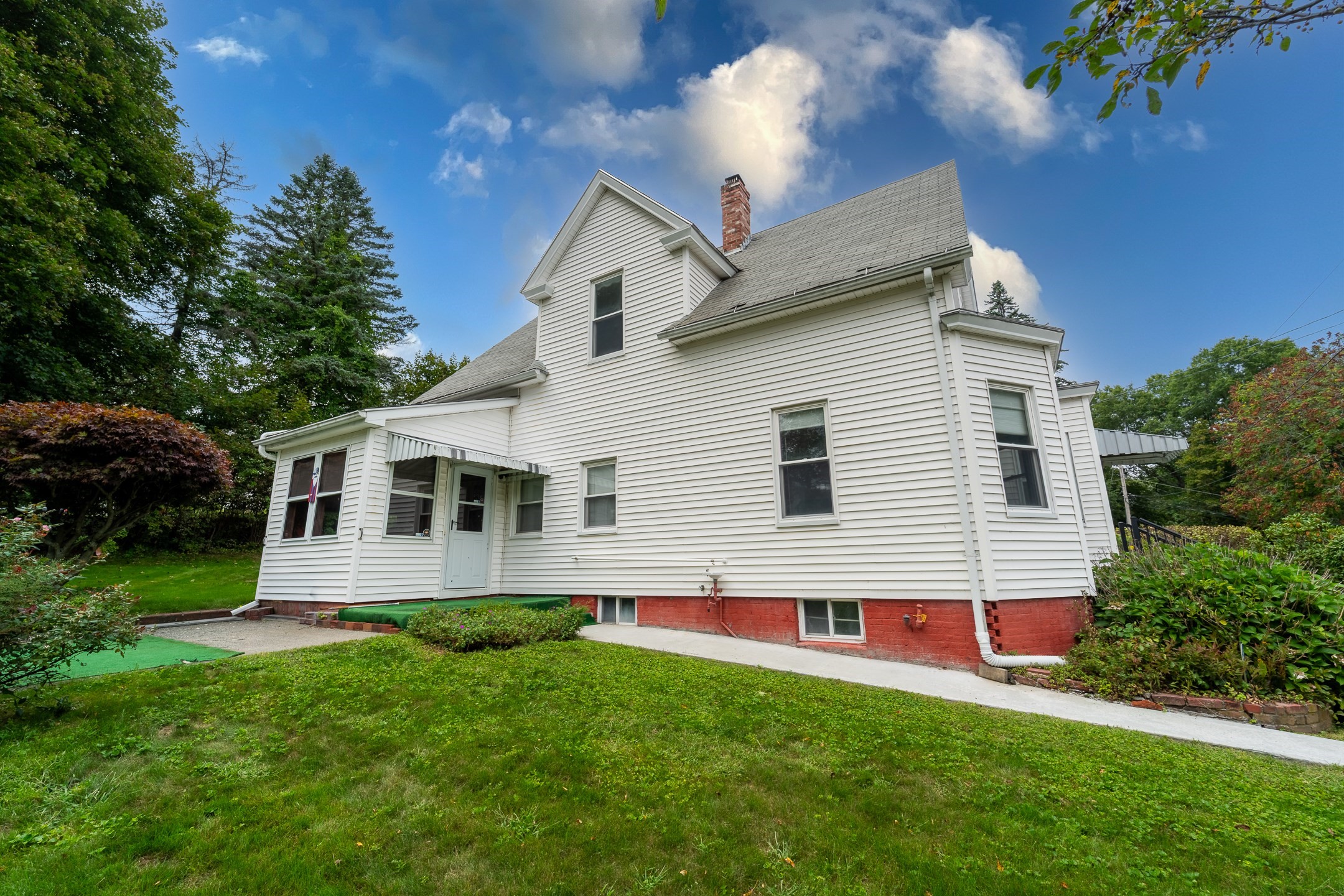 main property photo 2
