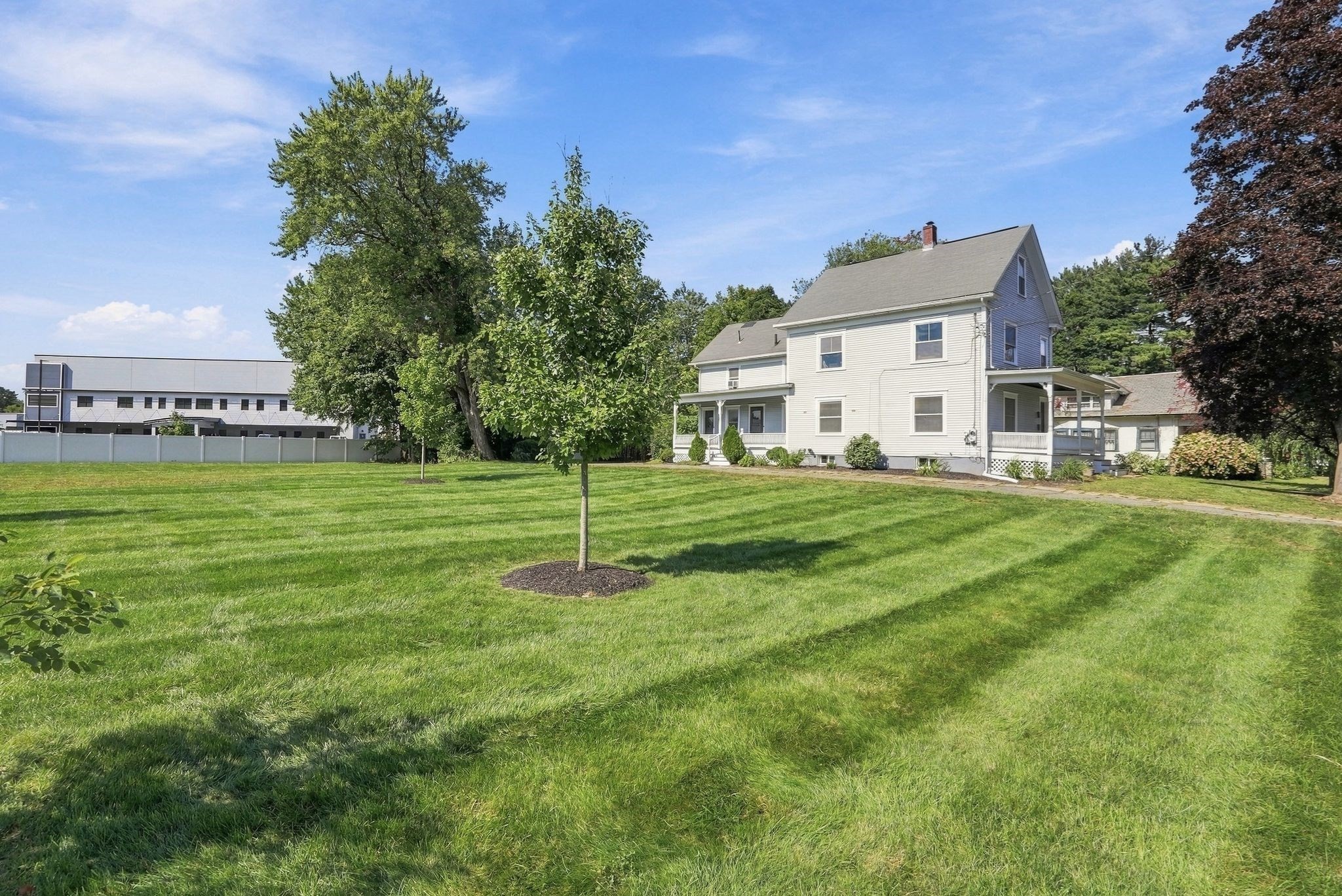 main property photo 30