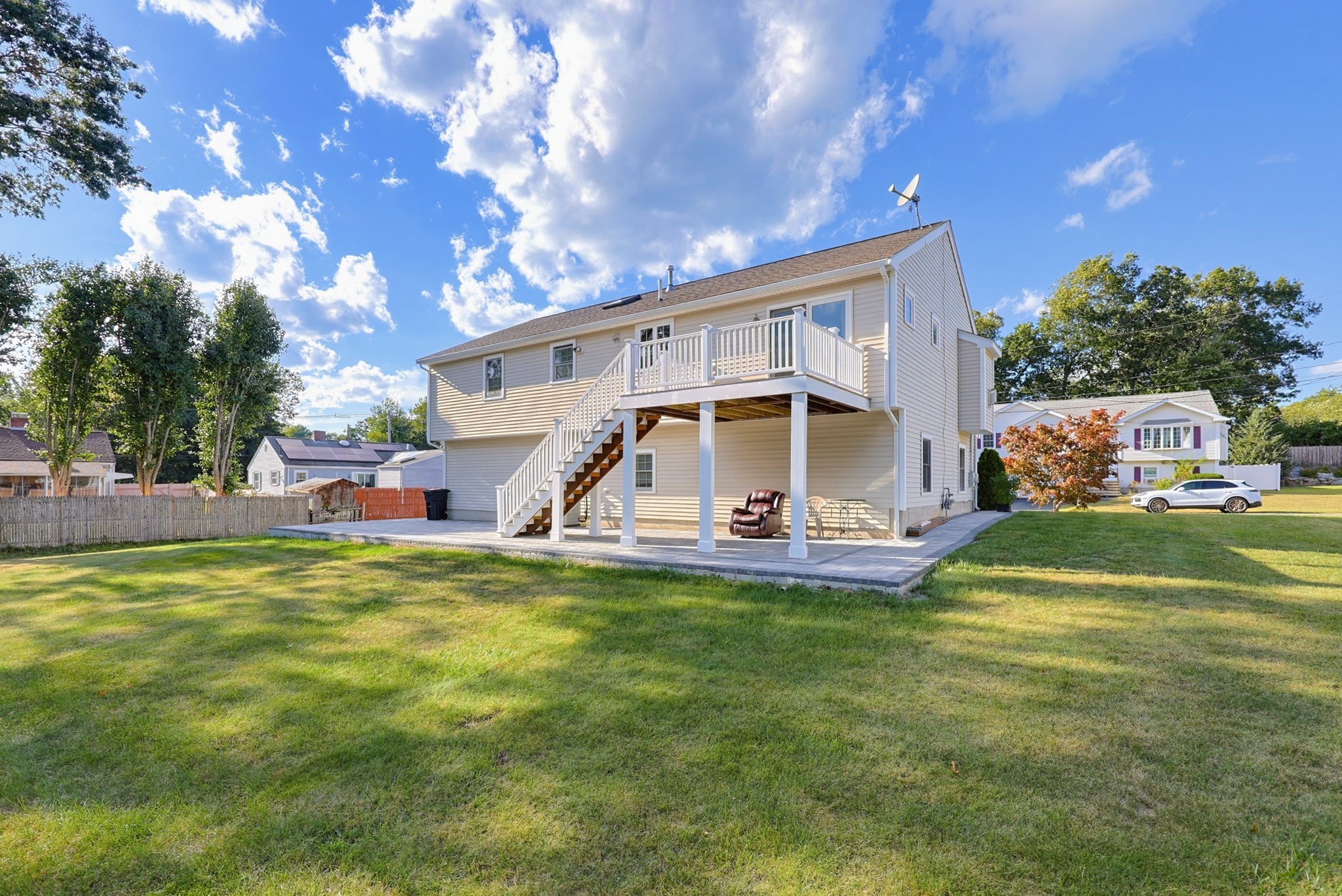 main property photo 34