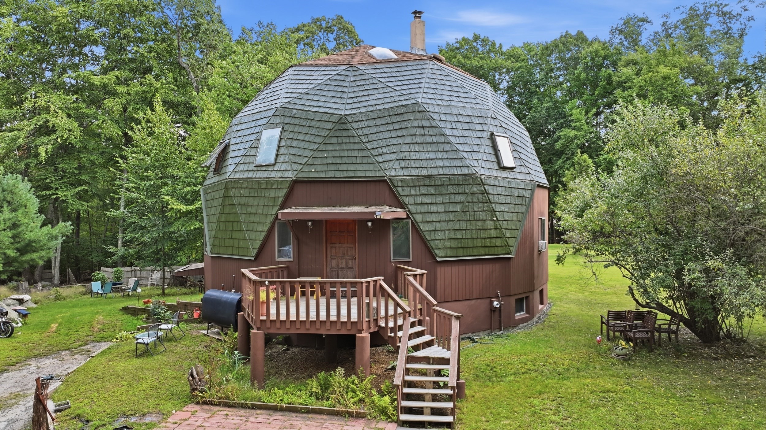 main property photo 2