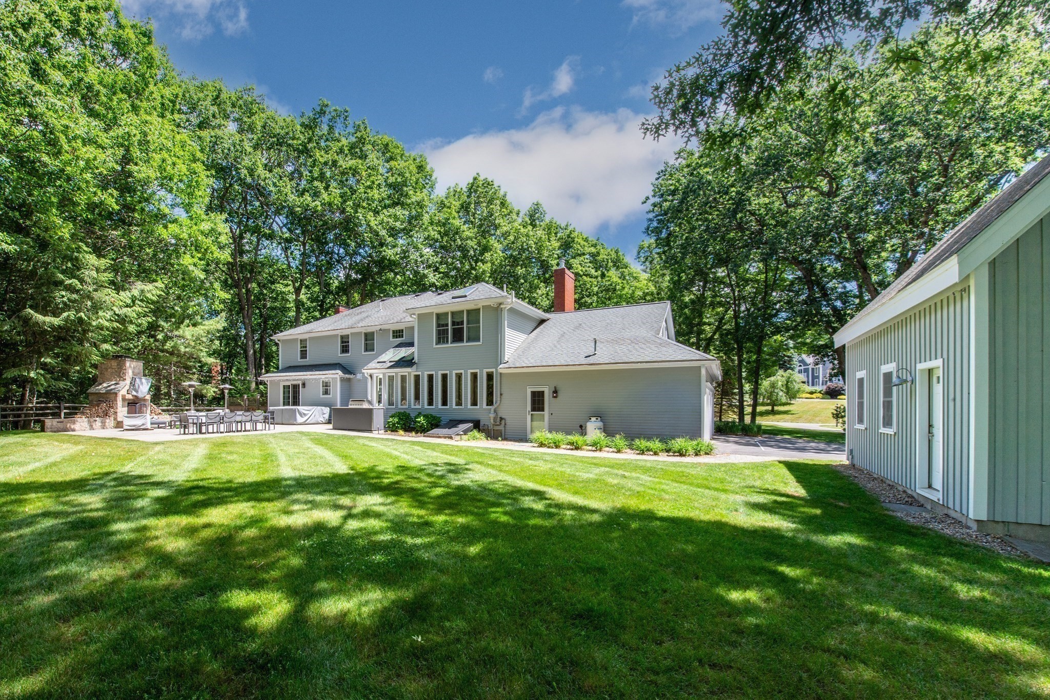 main property photo 34