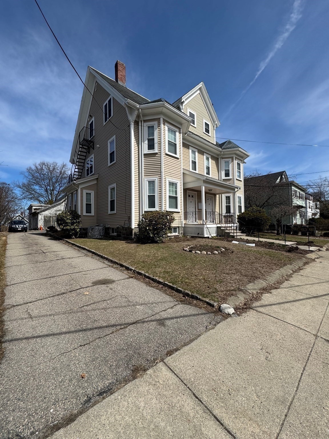main property photo 24