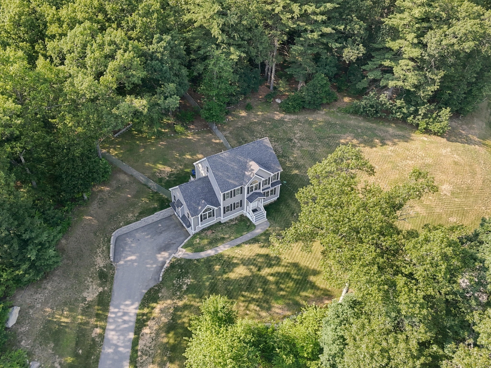 main property photo 30
