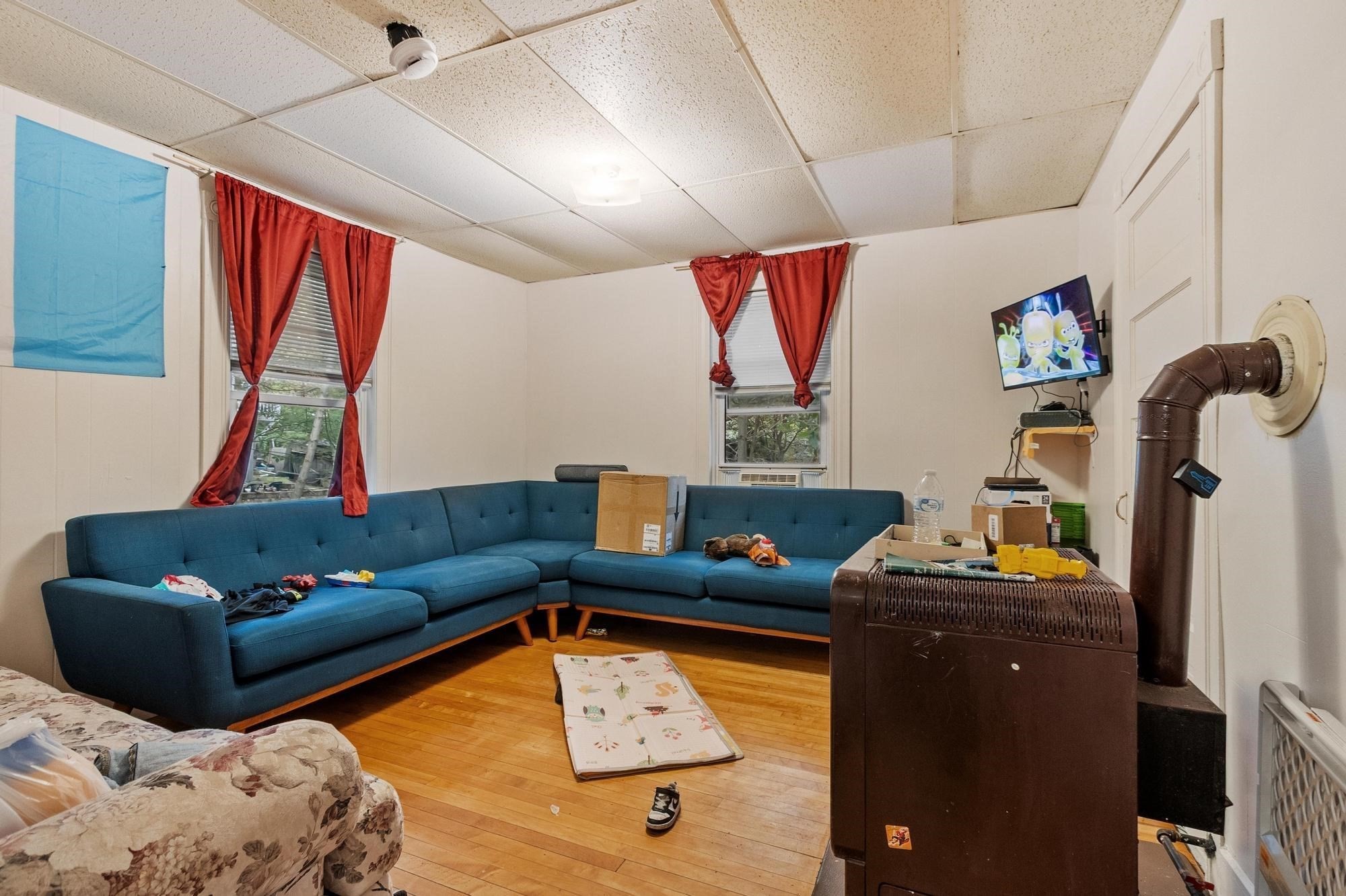 main property photo 14