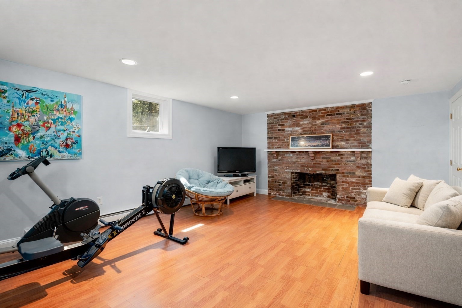 main property photo 25