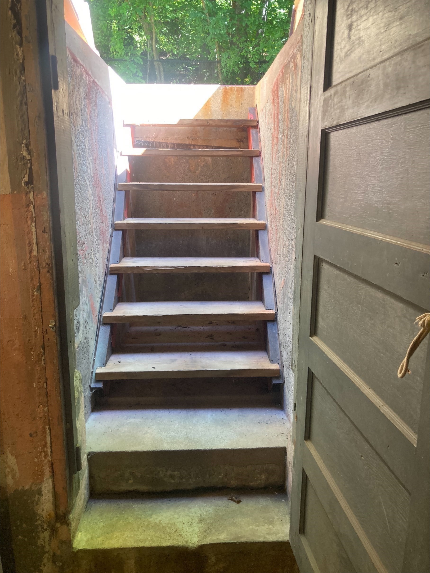 main property photo 29