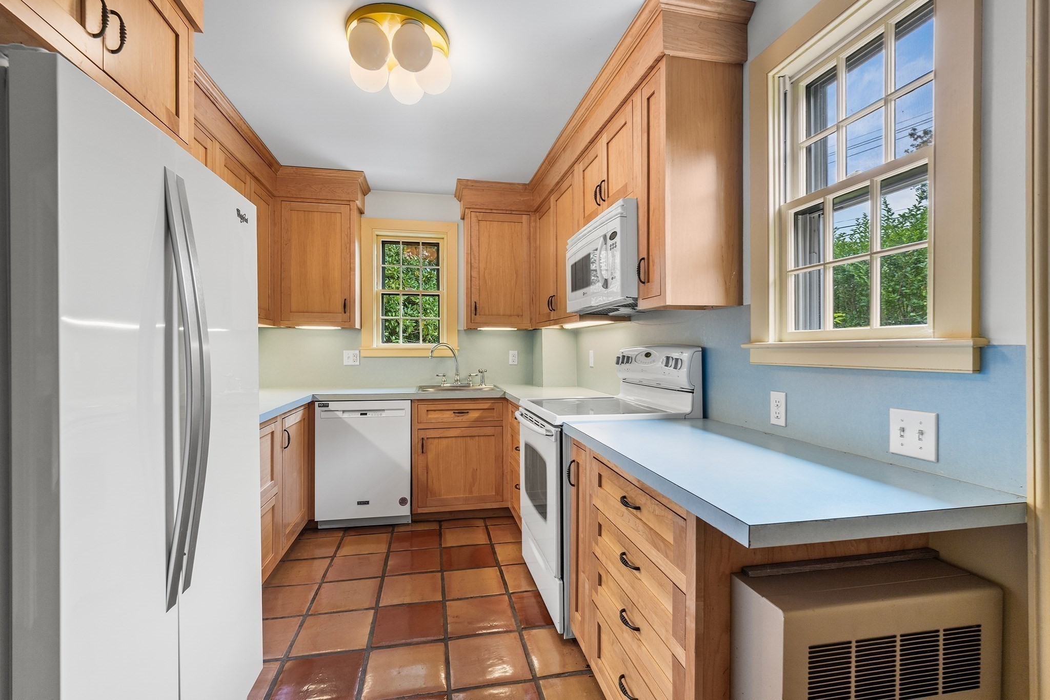 main property photo 14