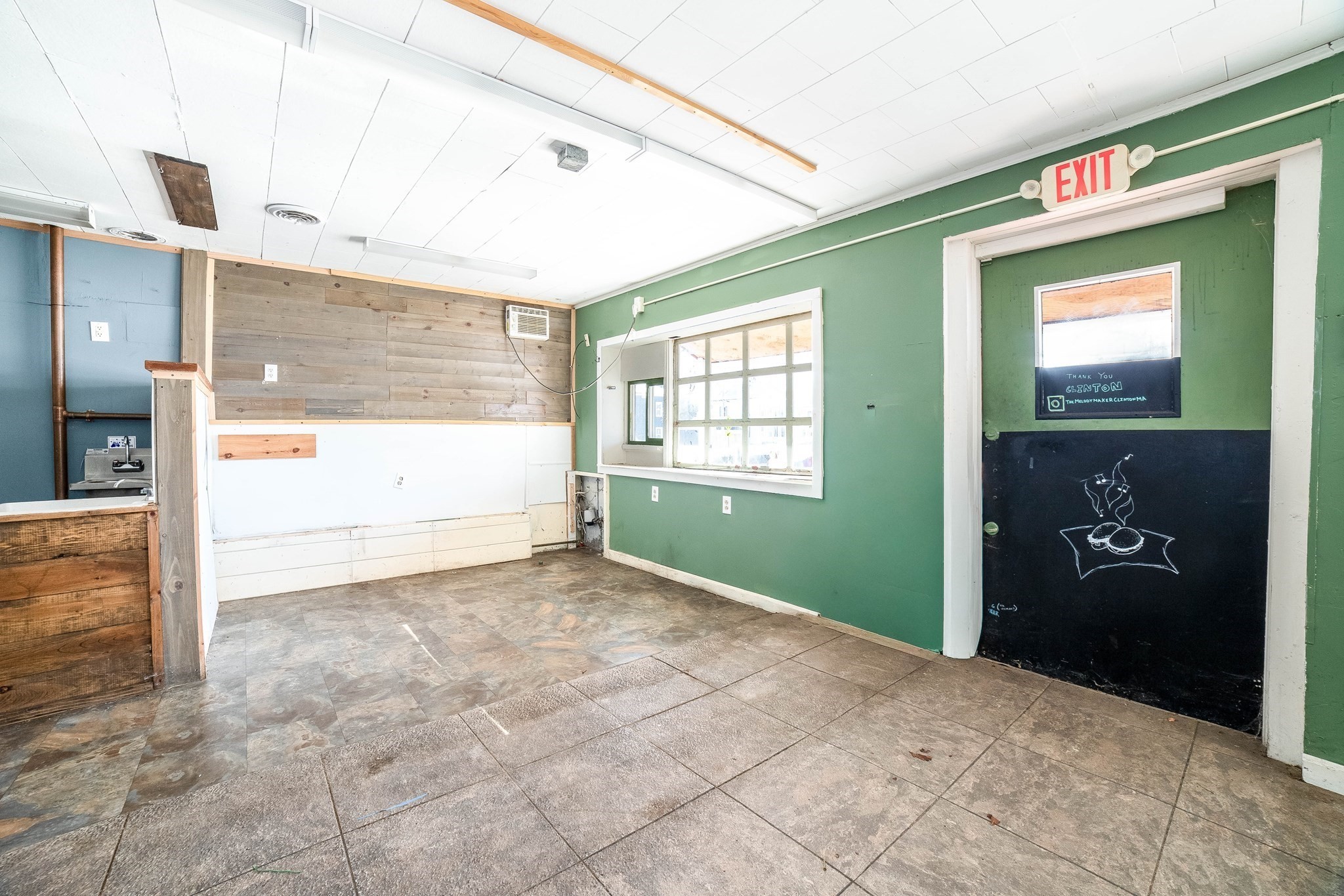 main property photo 9