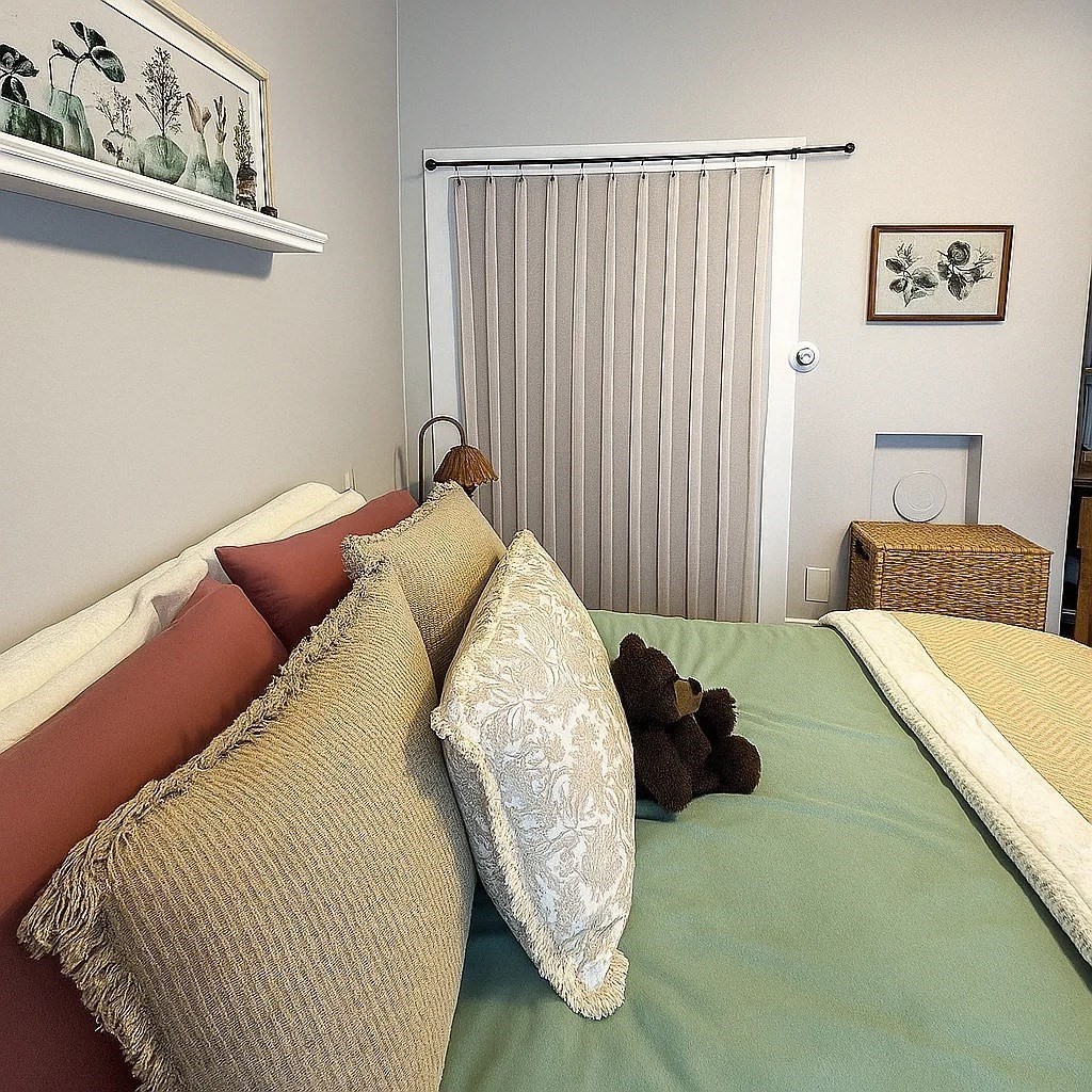 main property photo 9