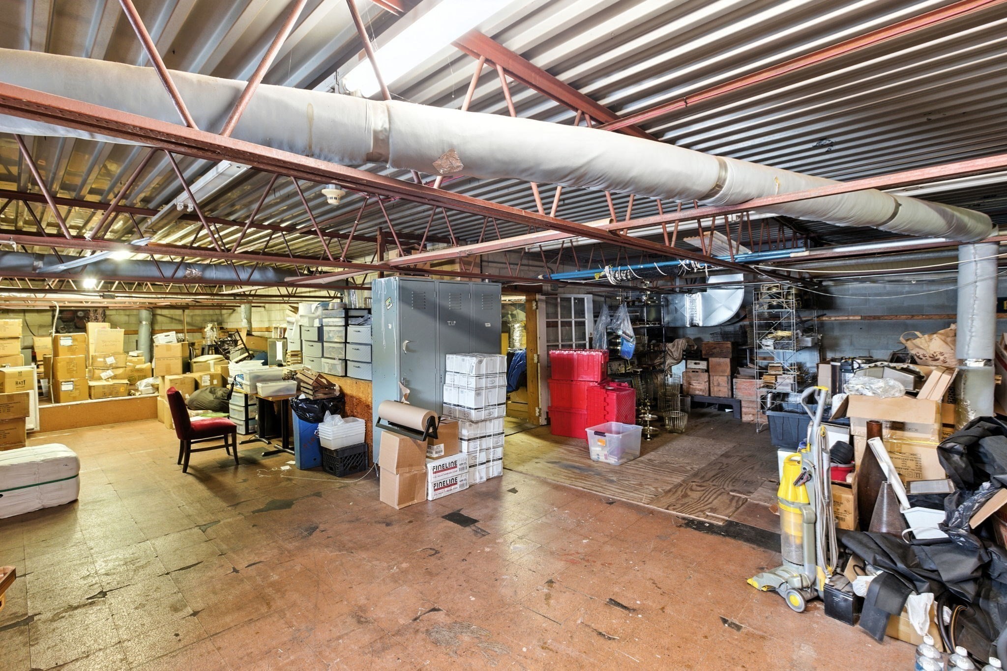 main property photo 25