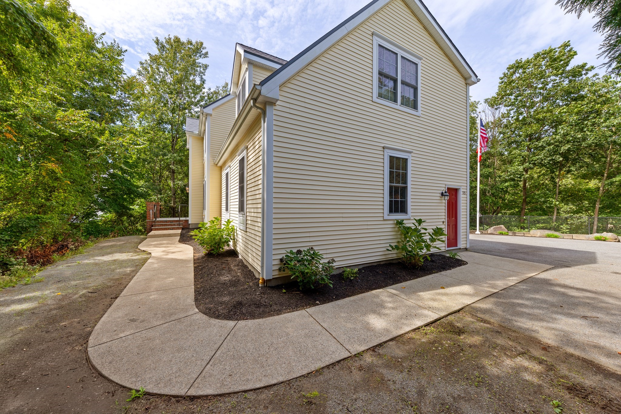 main property photo 35