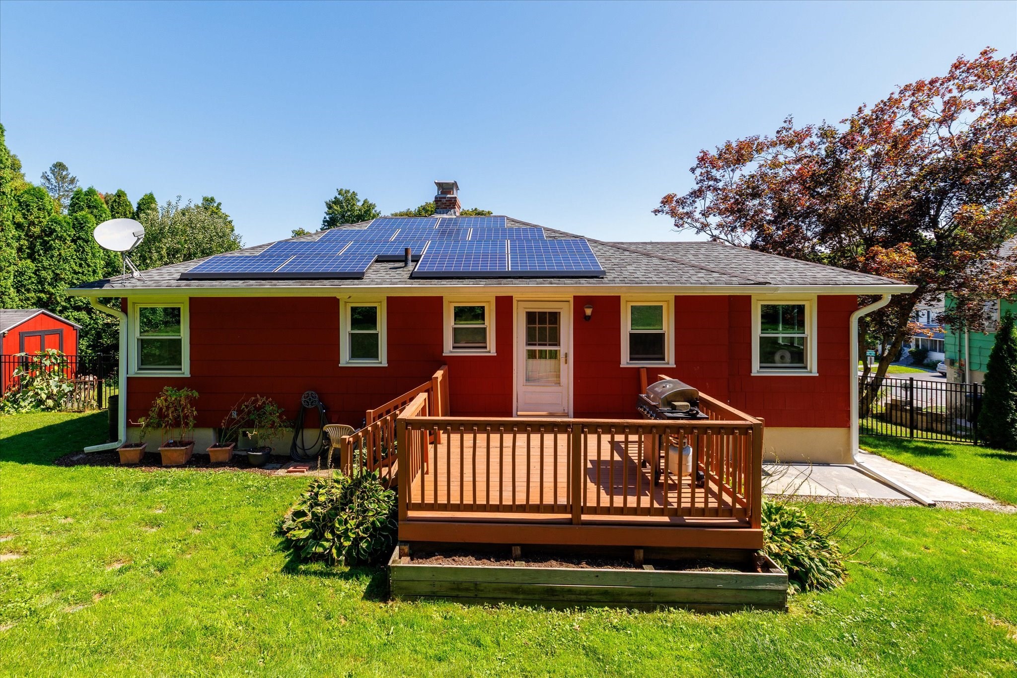 main property photo 6