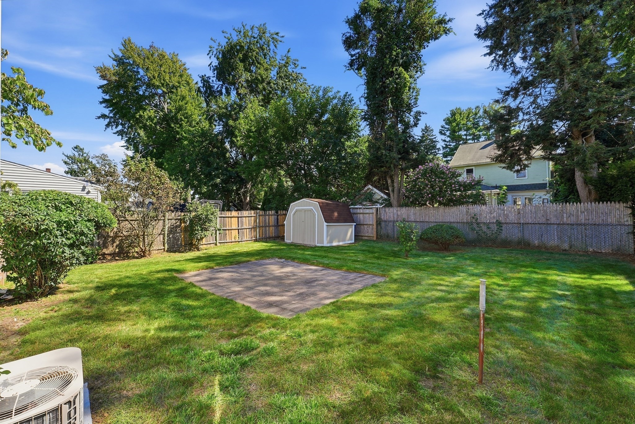 main property photo 34