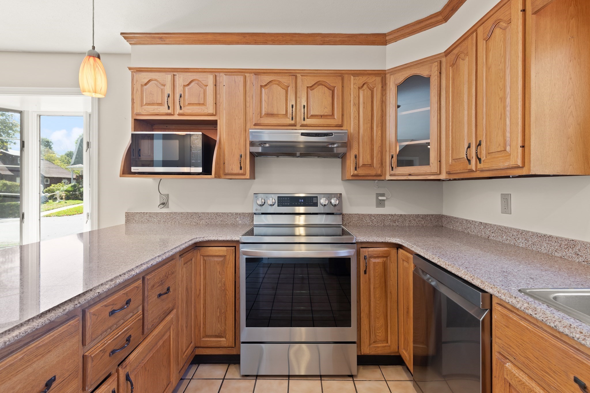 main property photo 8
