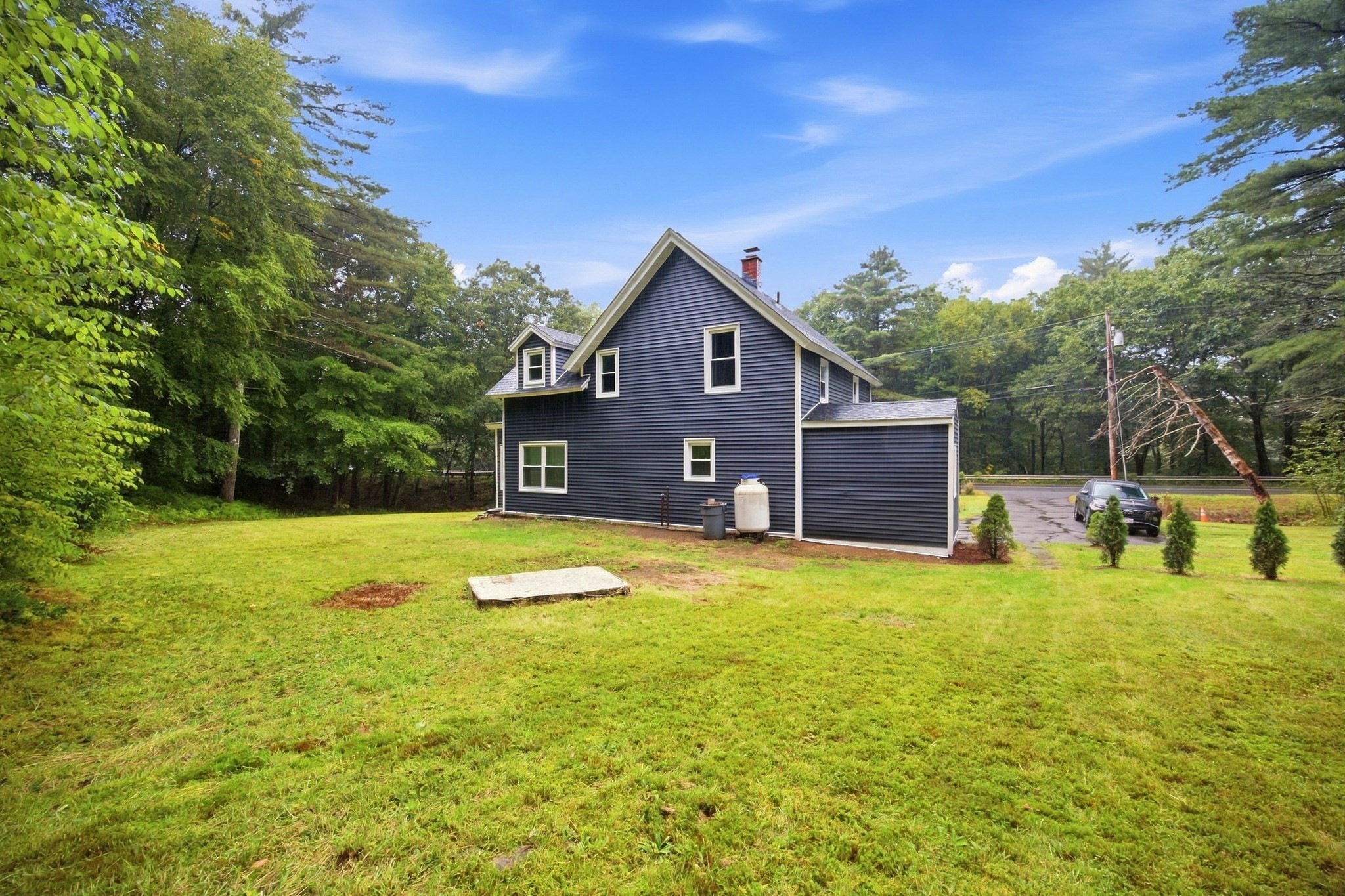 main property photo 34