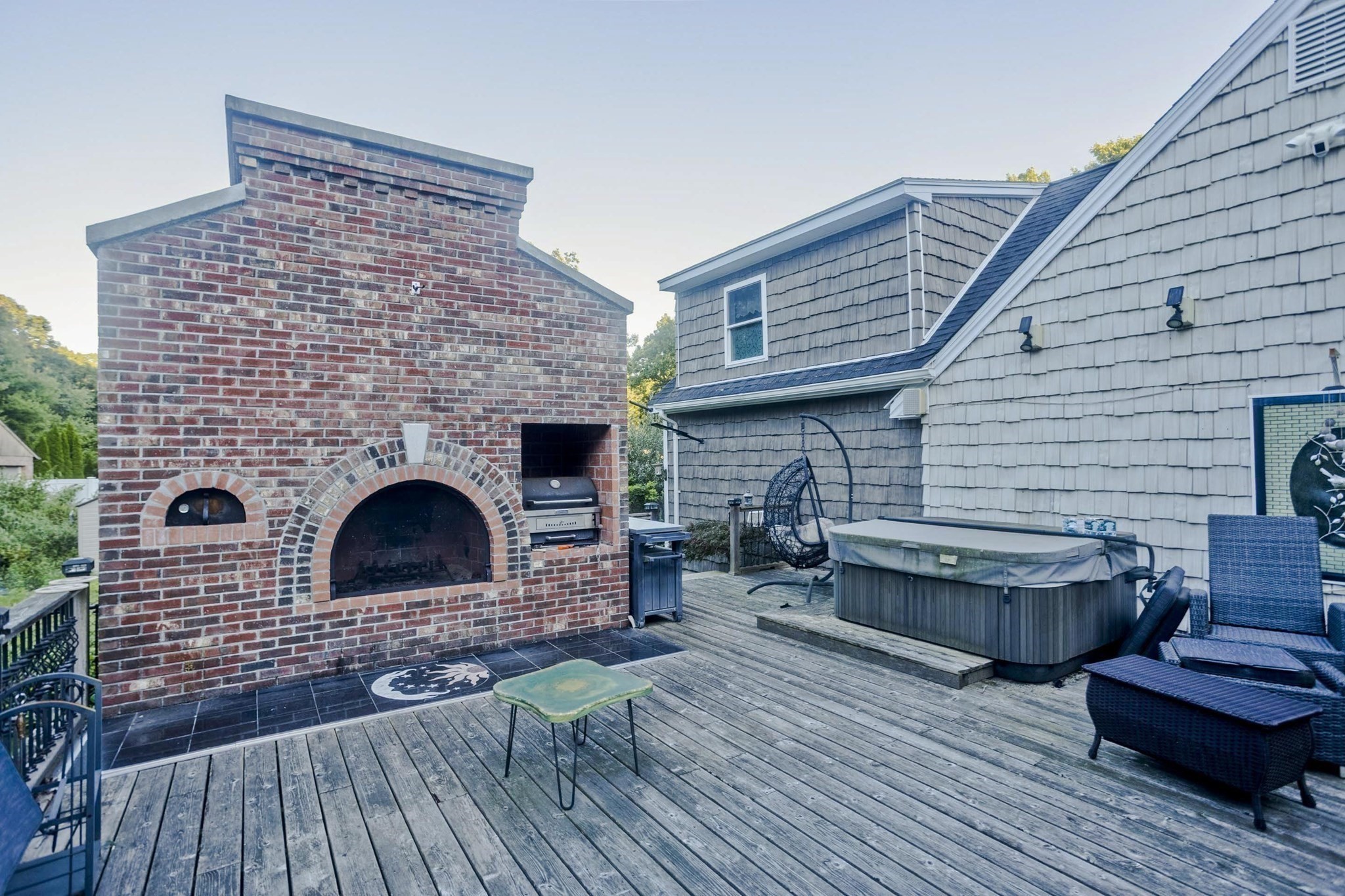 main property photo 19