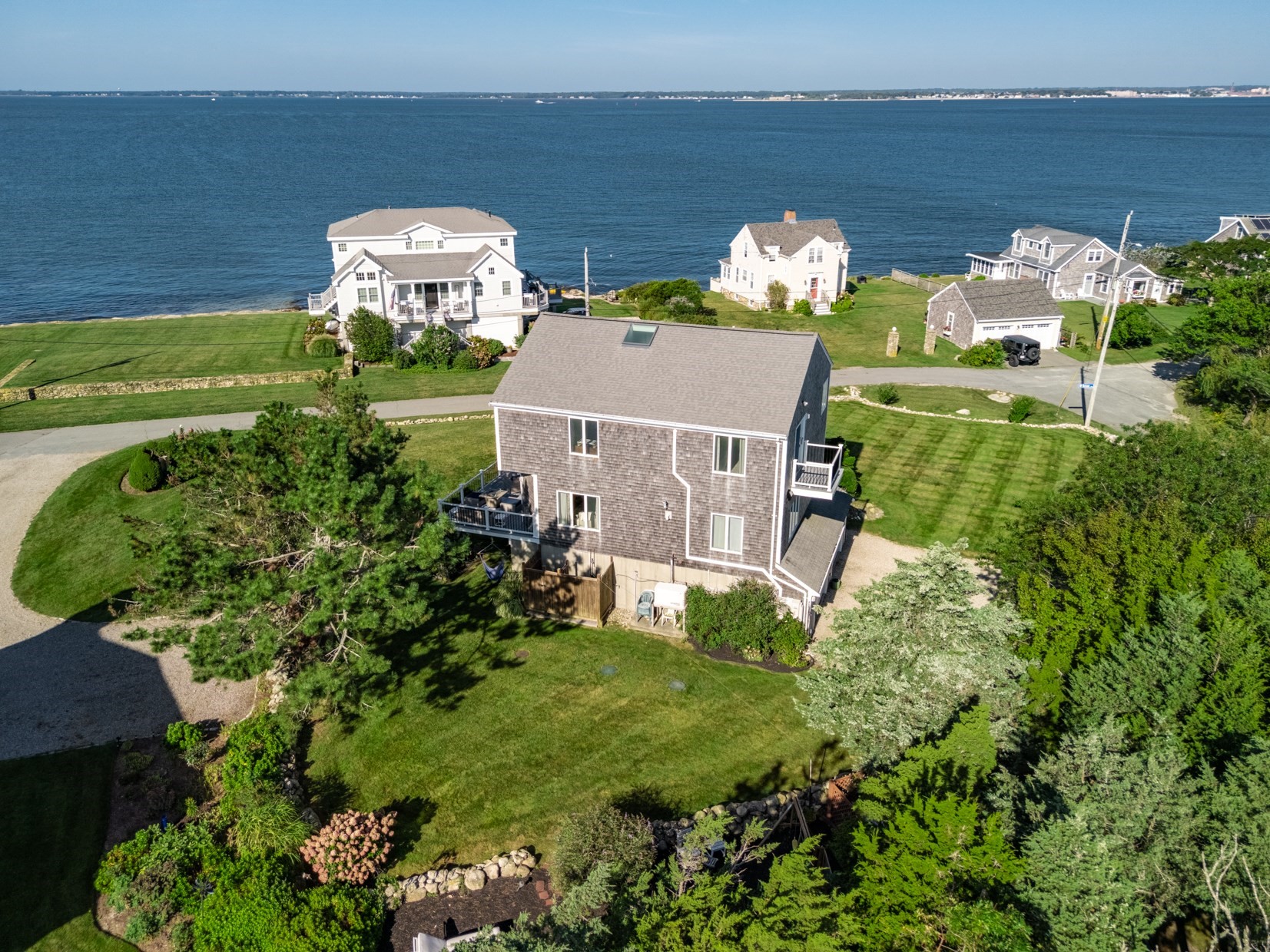 main property photo 12