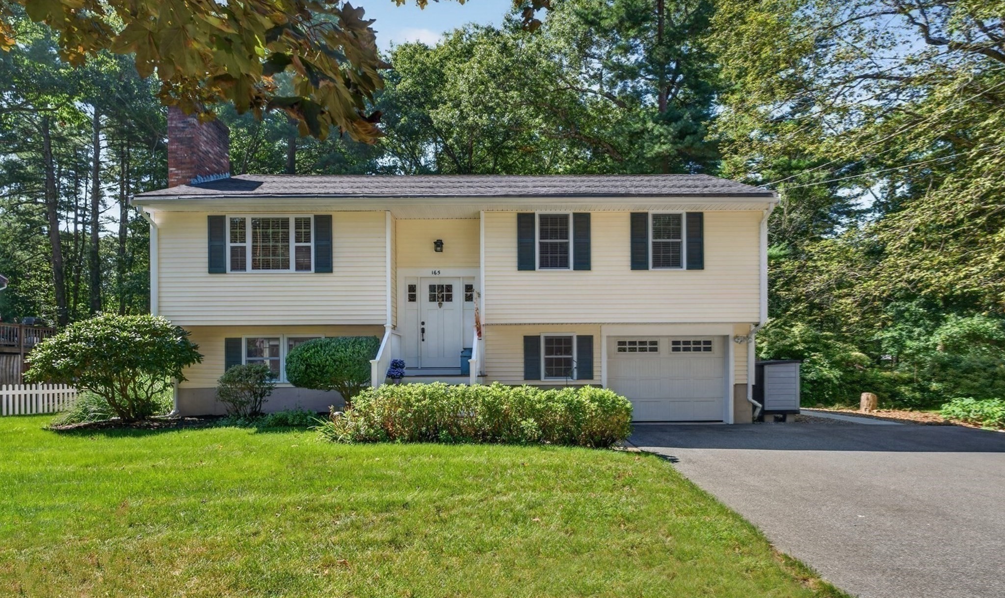 main property photo 33