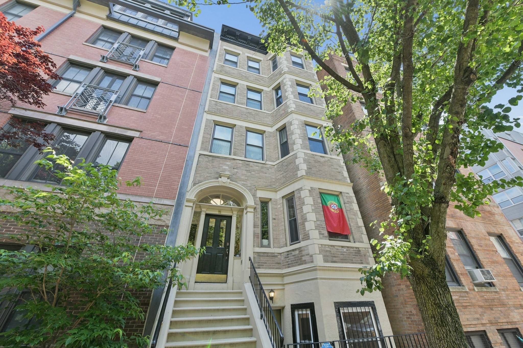 main property photo 11