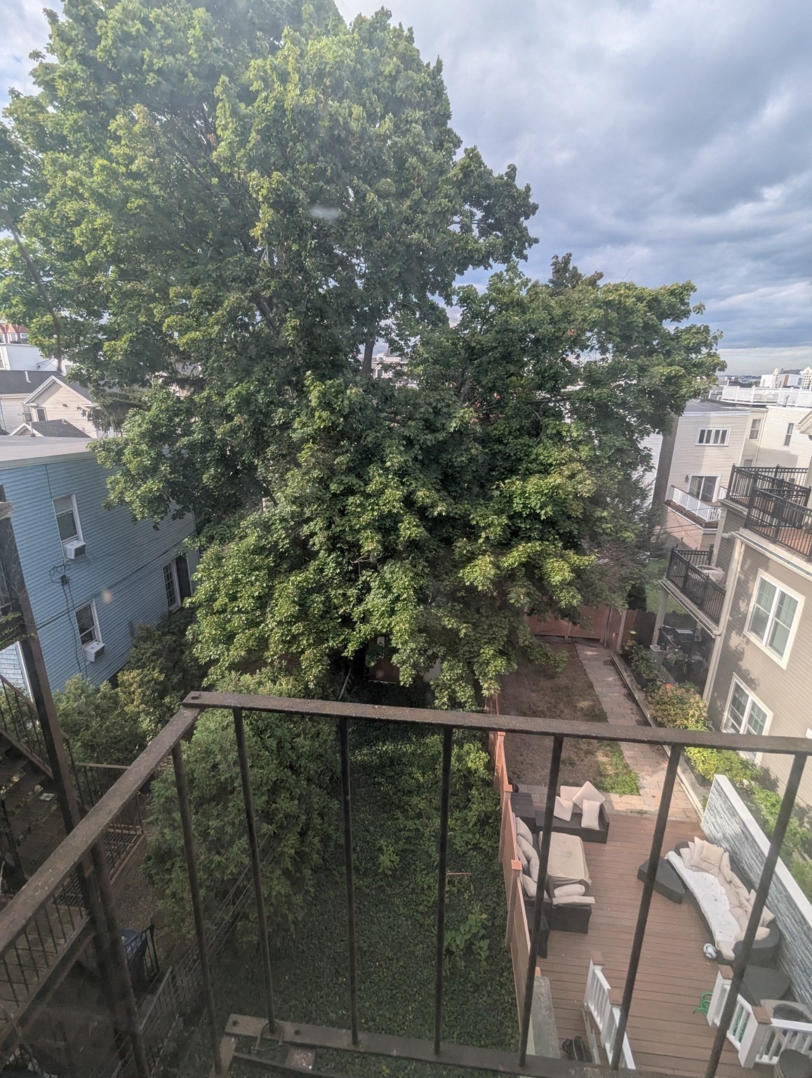 main property photo 18
