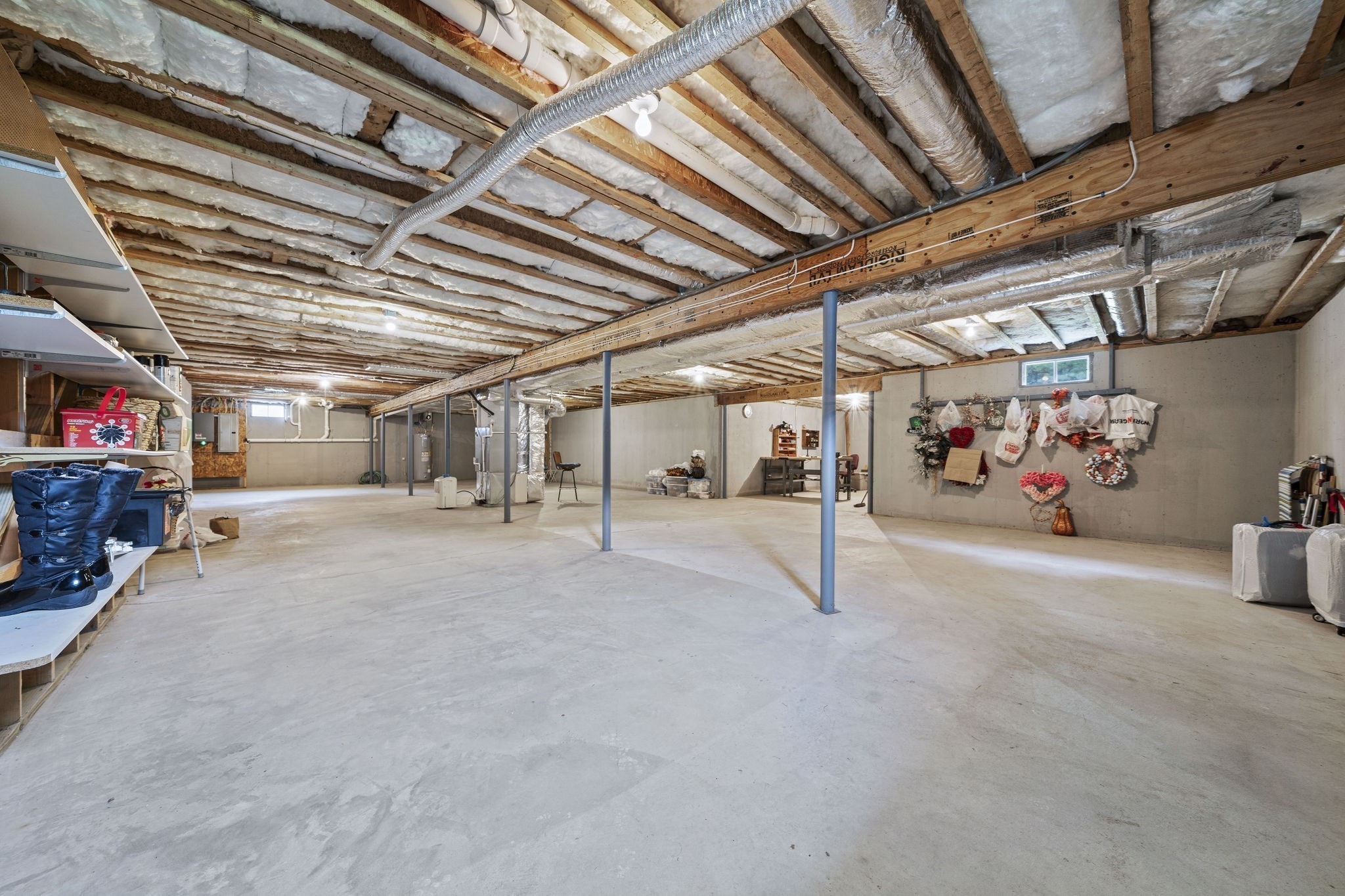 main property photo 37