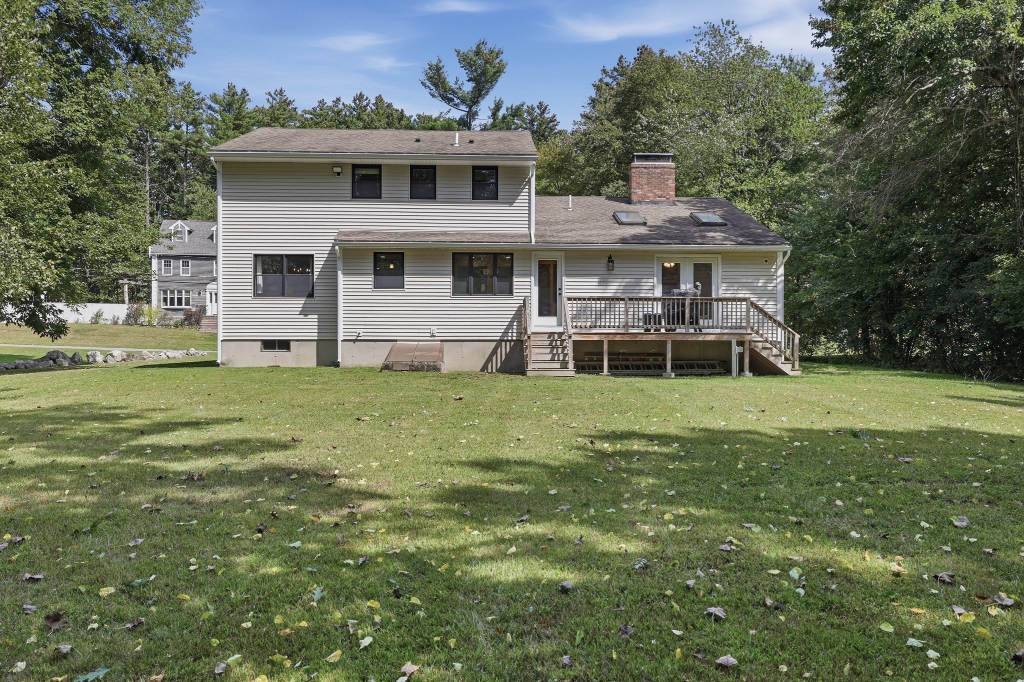 main property photo 31