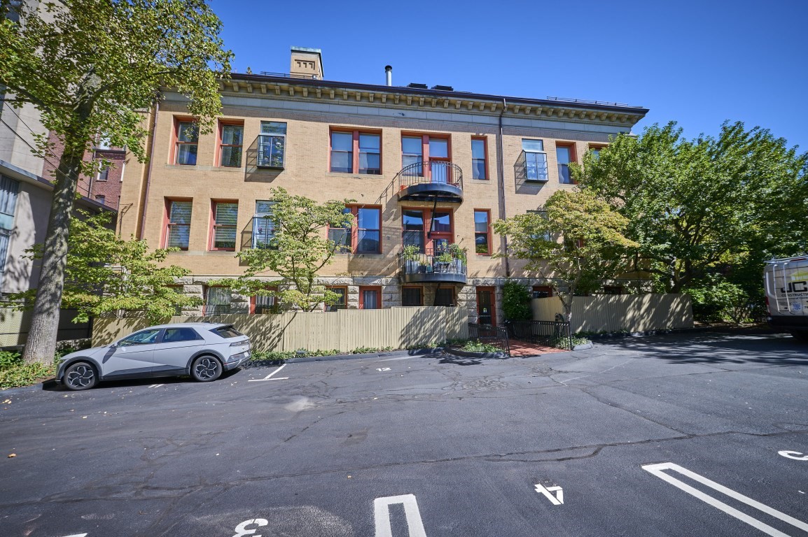 main property photo 22