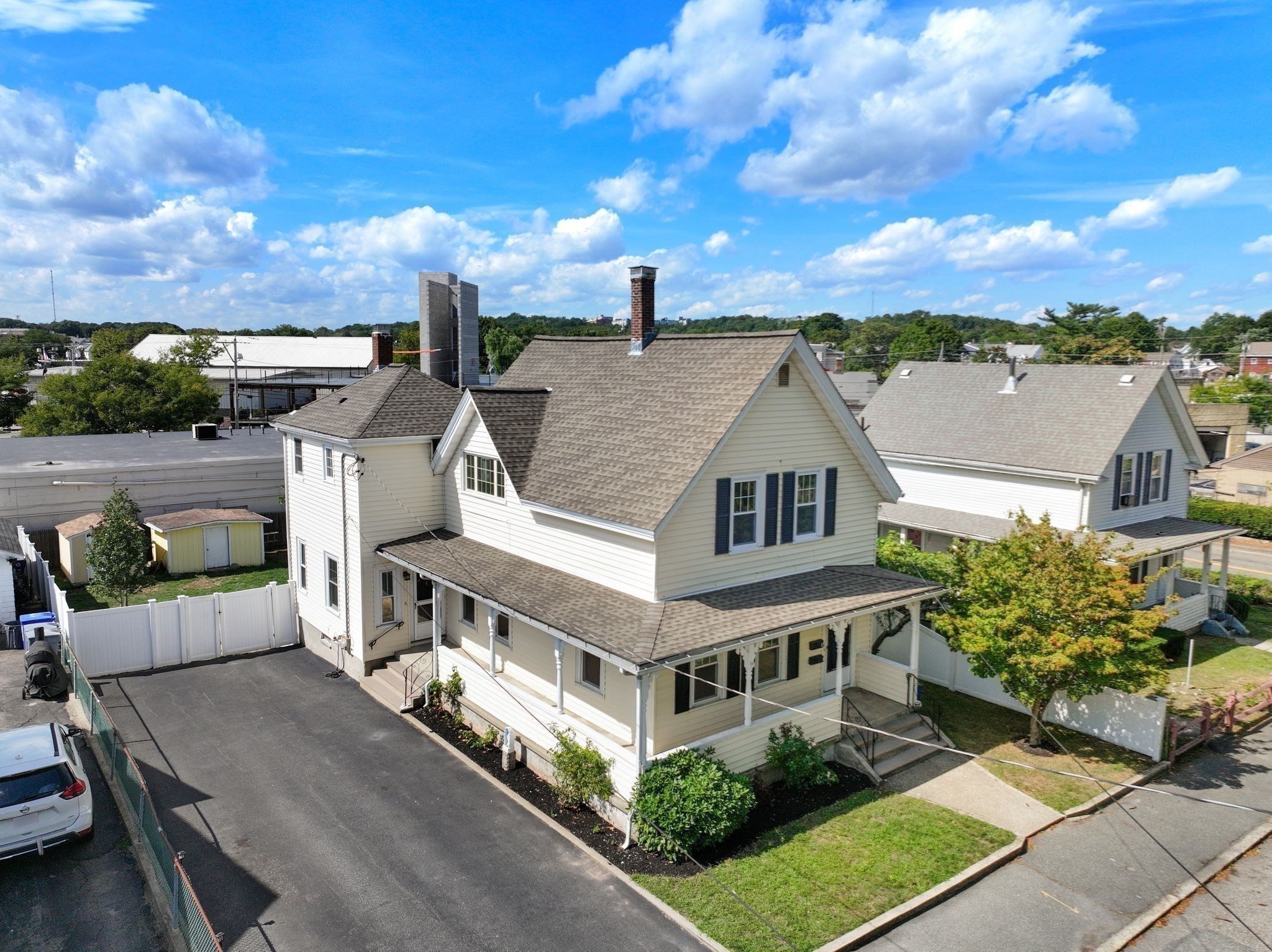 main property photo 35