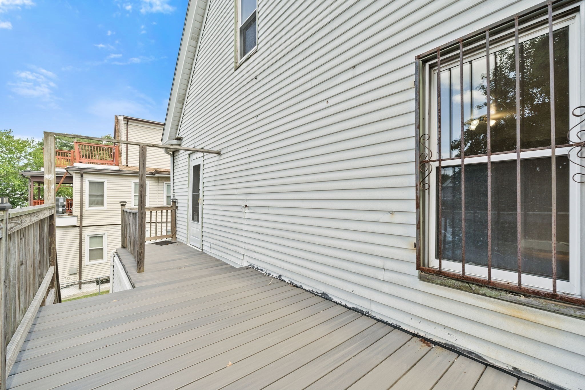 main property photo 25