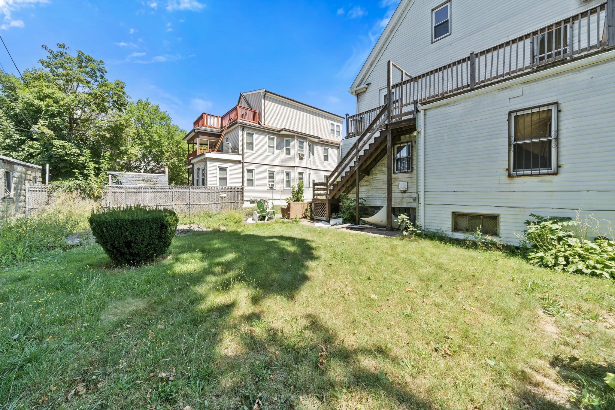 main property photo 31